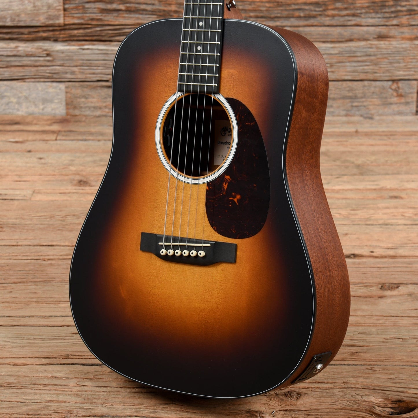 Martin DJR-10E Dreadnought Junior Sunburst 2020 Acoustic Guitars / Mini/Travel