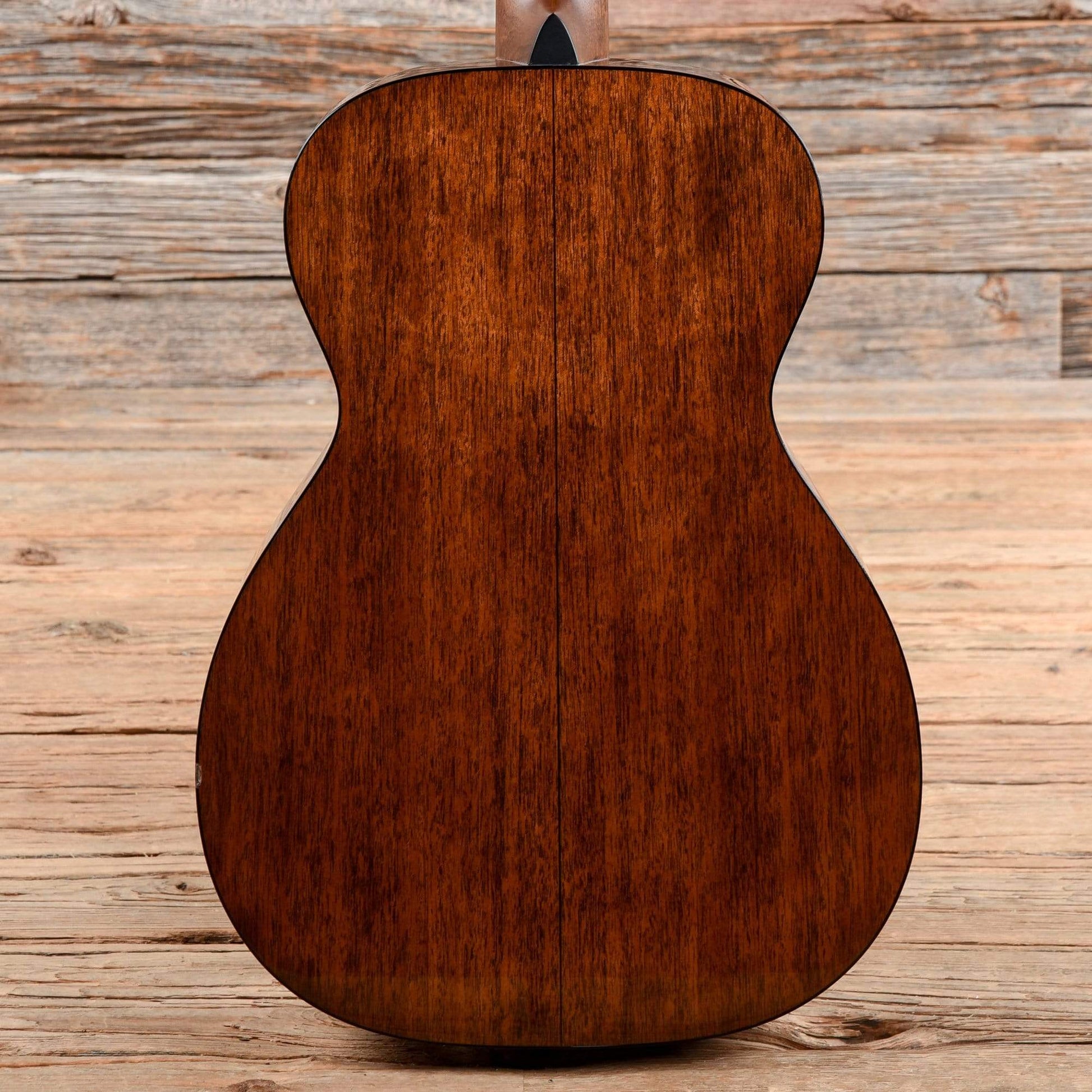 Martin 0-18 Natural 2018 Acoustic Guitars / OM and Auditorium