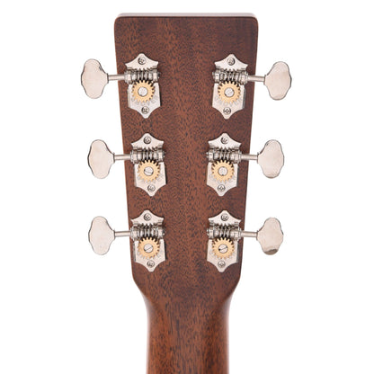 Martin 00-18 Sitka Spruce/Mahogany Acoustic Guitars / OM and Auditorium