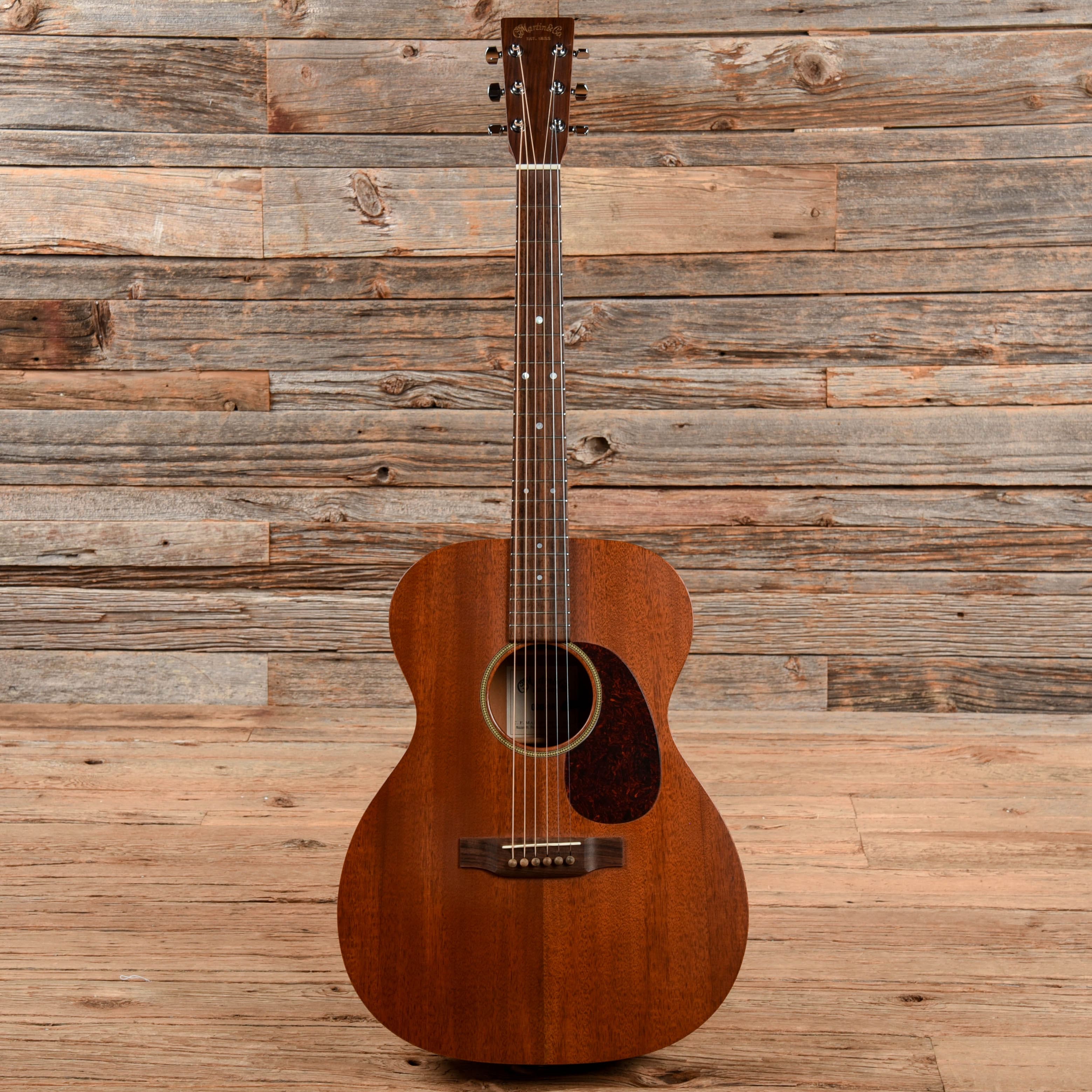 Martin 000-15 Natural 2009 – Chicago Music Exchange
