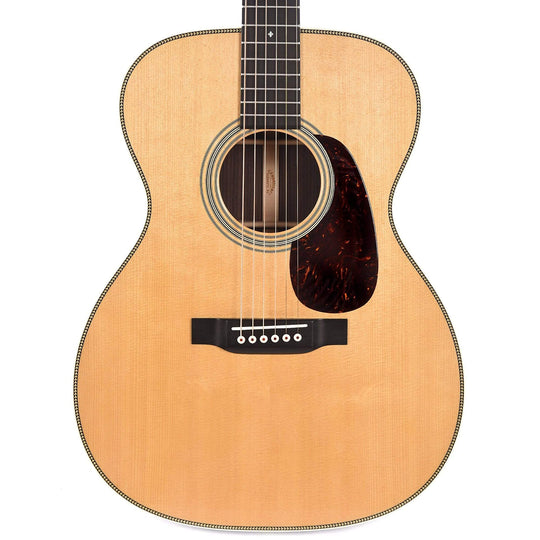 Martin 000-28 Natural Acoustic Guitars / OM and Auditorium