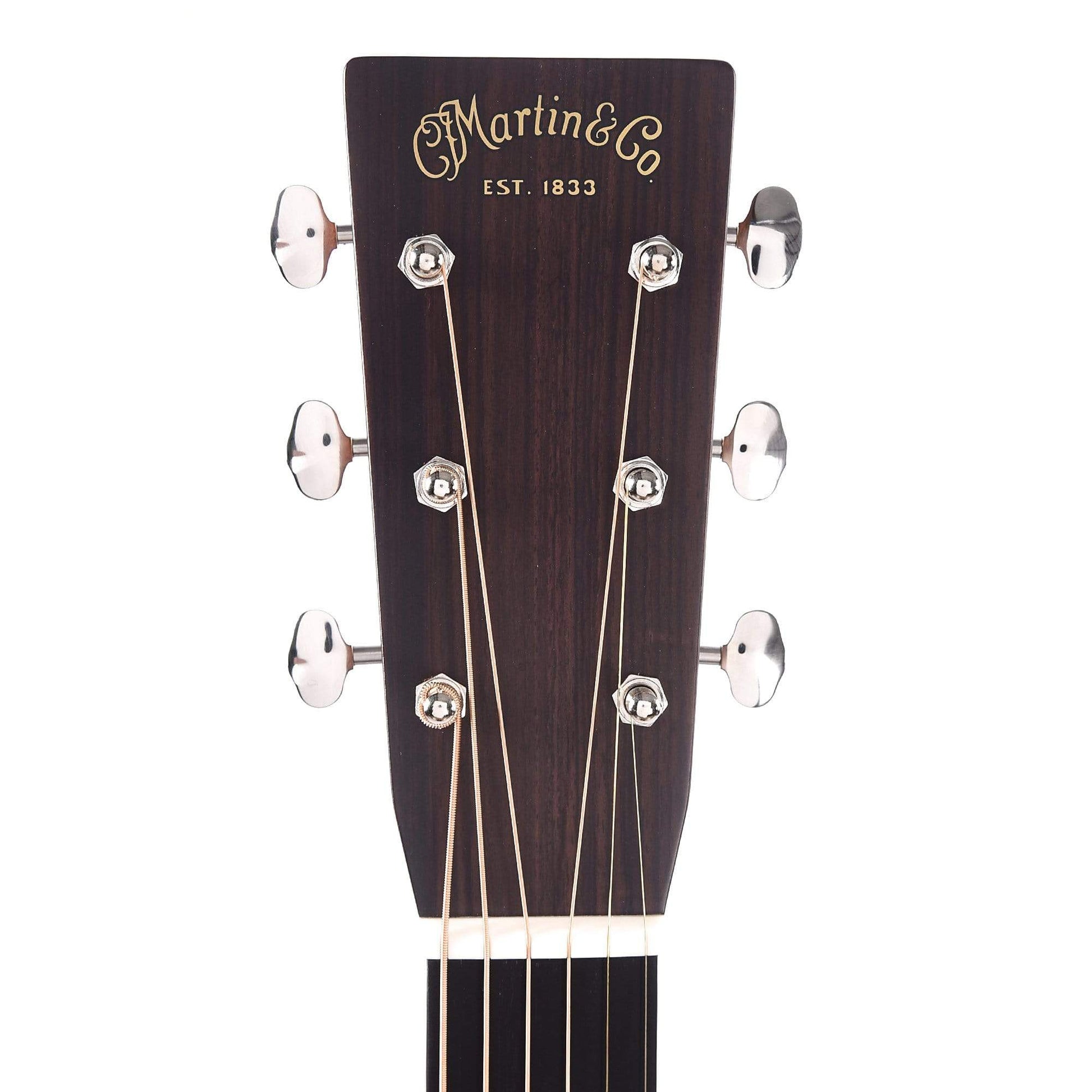 Martin 000-28 Natural Acoustic Guitars / OM and Auditorium