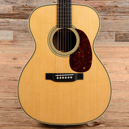 Martin 000-28 Natural Acoustic Guitars / OM and Auditorium