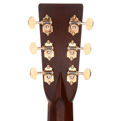 Martin 000-28E Modern Deluxe Natural w/Fishman Aura VT Blend & Hardshell Case Acoustic Guitars / OM and Auditorium