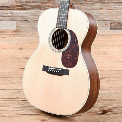 Martin 00016E Sitka Spruce/Granadillo w/Pickup Acoustic Guitars / OM and Auditorium