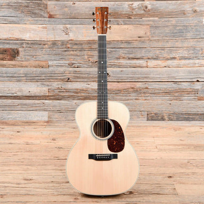 Martin 00016E Sitka Spruce/Granadillo w/Pickup Acoustic Guitars / OM and Auditorium