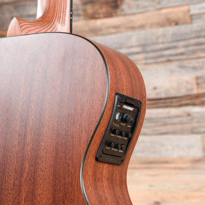 Martin 000X1CE Natural 2011 Acoustic Guitars / OM and Auditorium