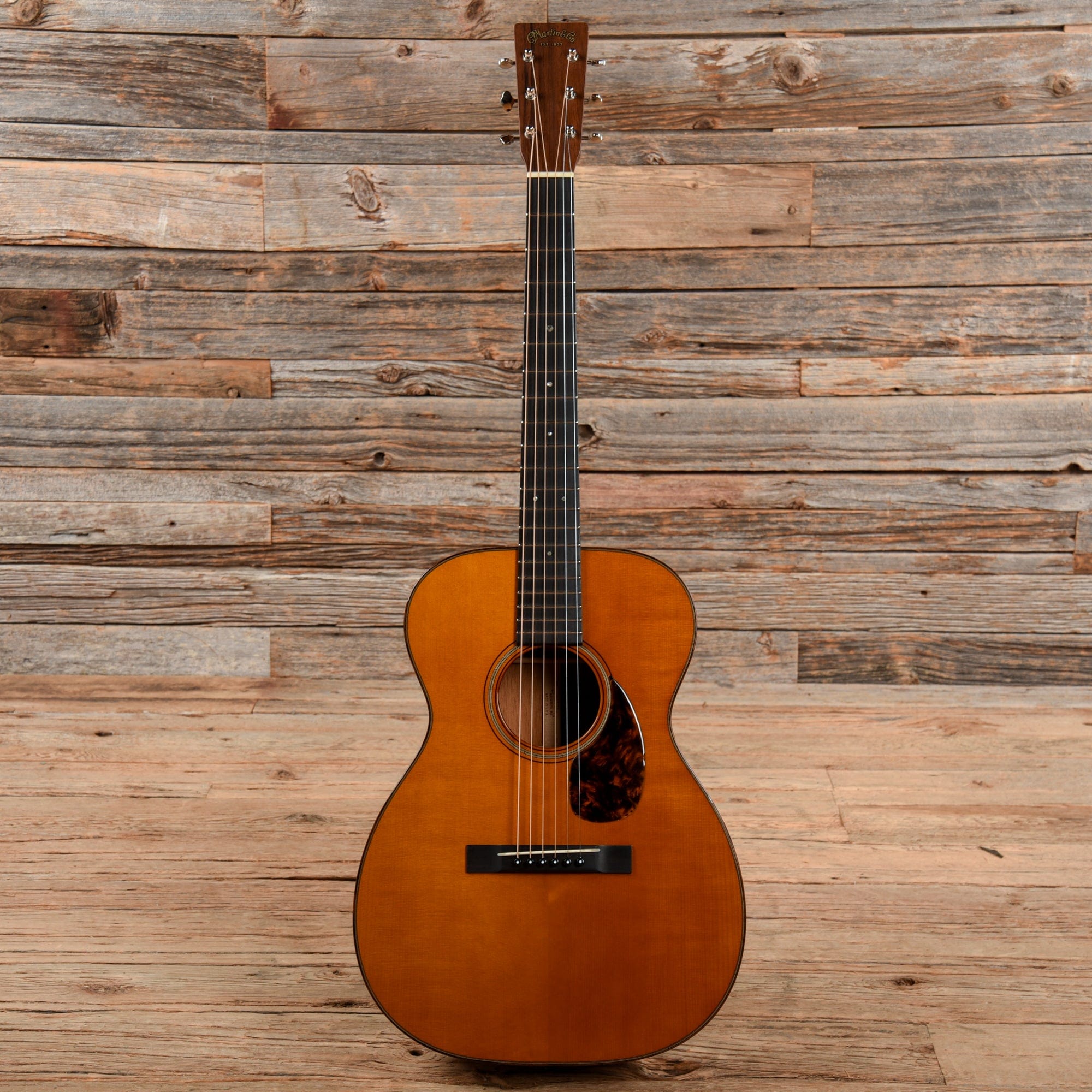Martin Custom Shop 00-18 Natural 2011 Acoustic Guitars / OM and Auditorium