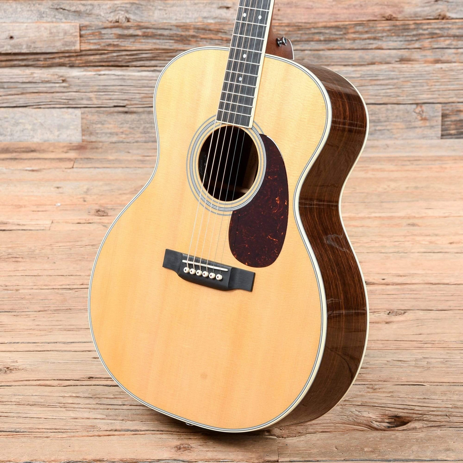 Martin GP-35E Natural w/Fishman Electronics Acoustic Guitars / OM and Auditorium