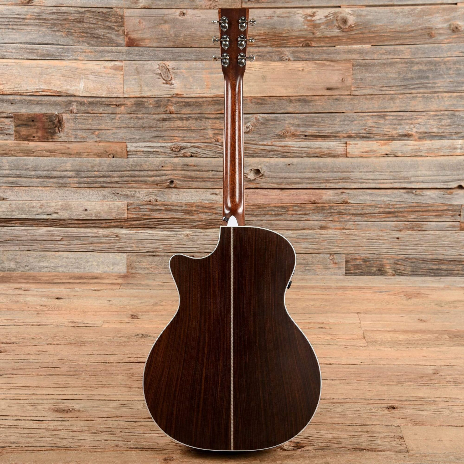 Martin GPC Aura GT Natural 2015 Acoustic Guitars / OM and Auditorium