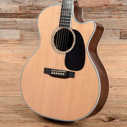 Martin GPC Aura GT Natural 2015 Acoustic Guitars / OM and Auditorium