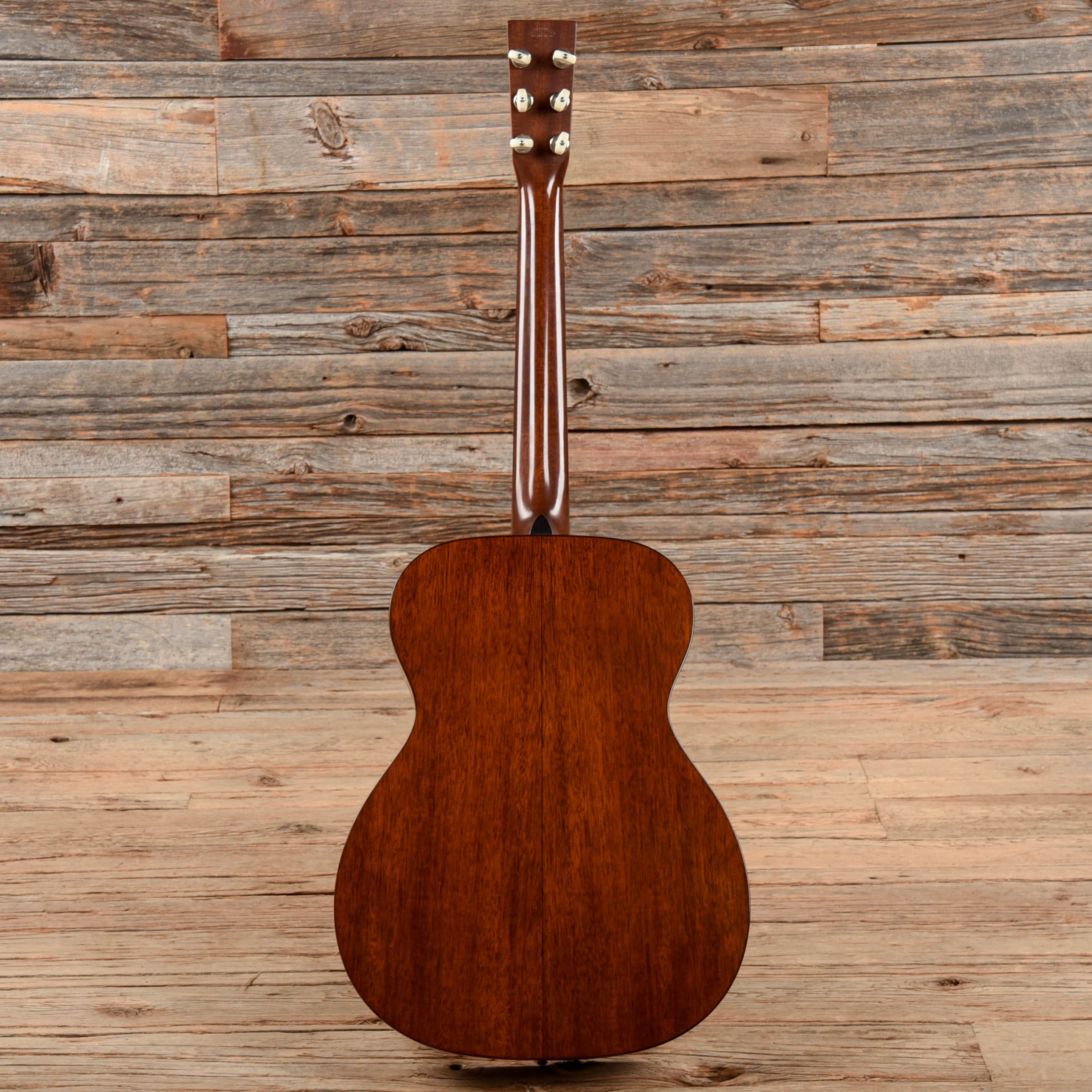 Martin Martin OM-18GE Natural 2005 Acoustic Guitars / OM and Auditorium