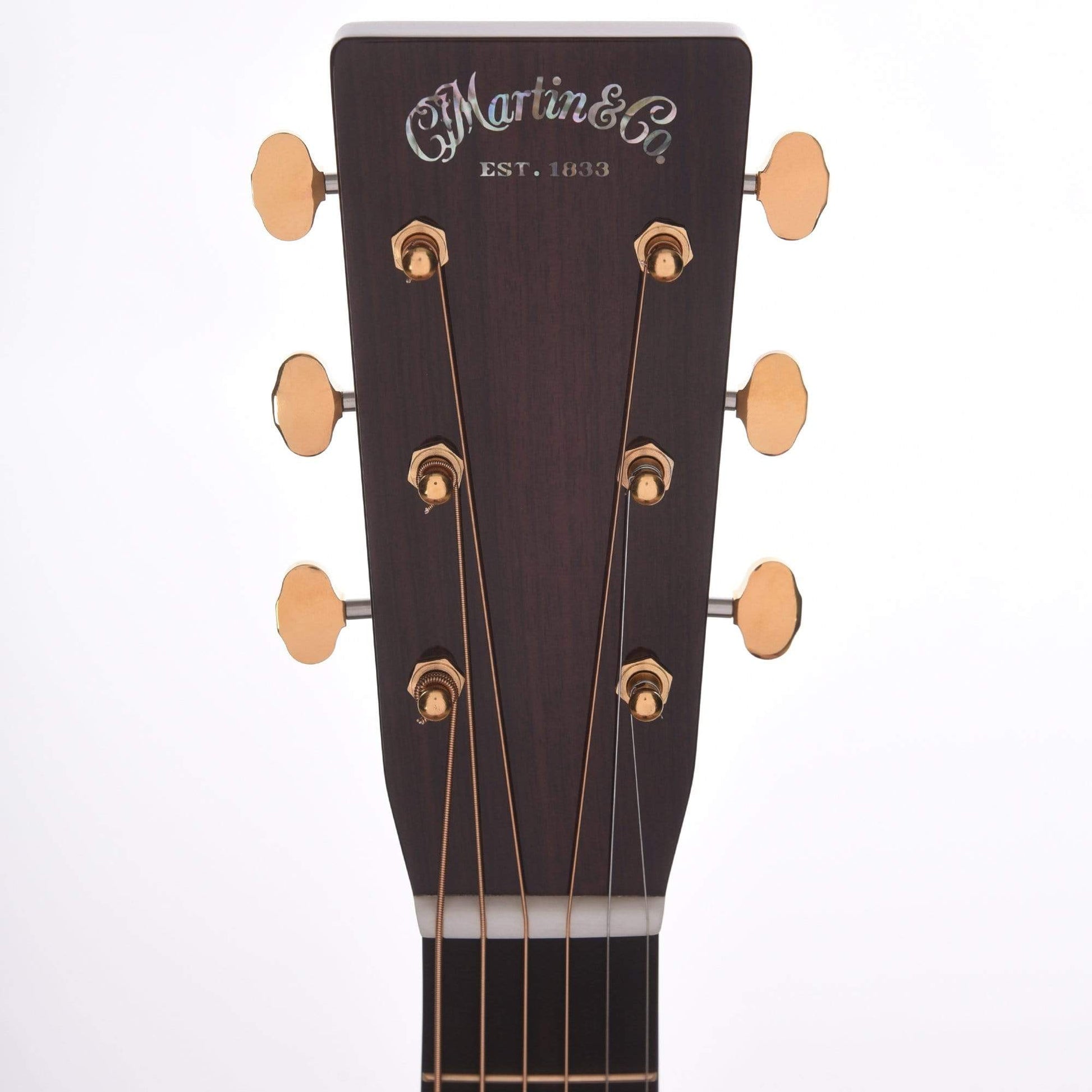 Martin OM-28 Modern Deluxe Acoustic Guitars / OM and Auditorium