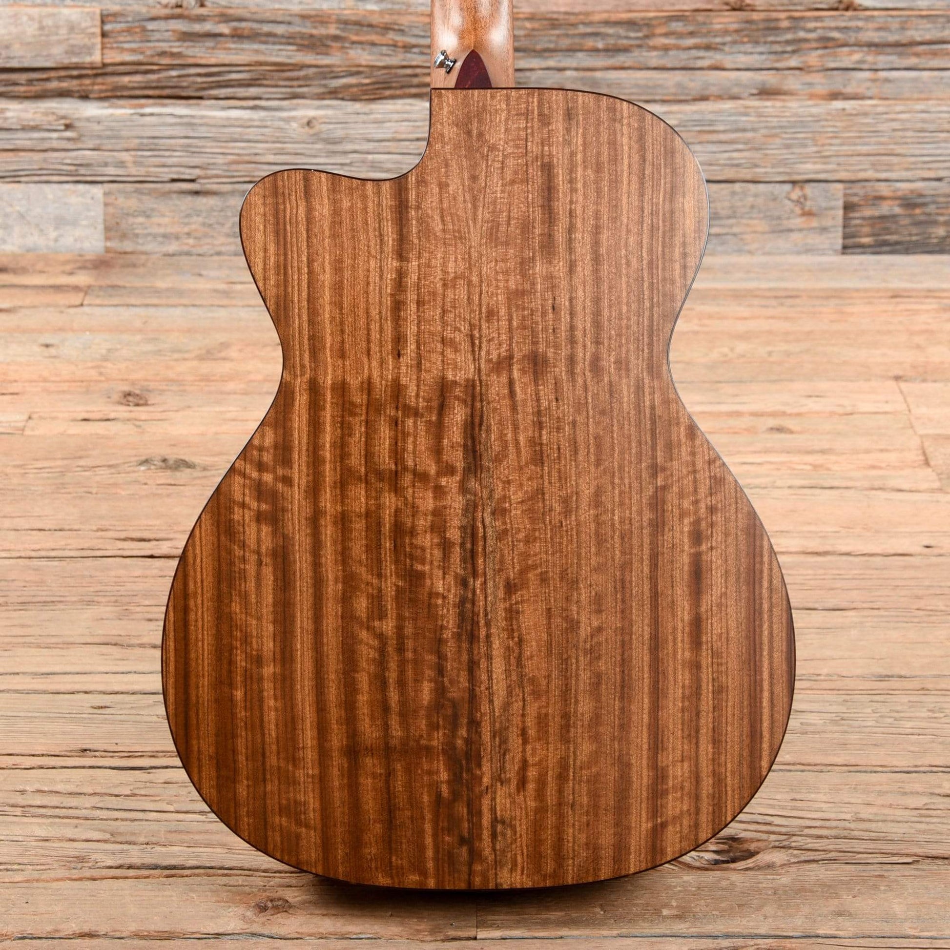 Martin OMC-16E Sunburst 2019 Acoustic Guitars / OM and Auditorium