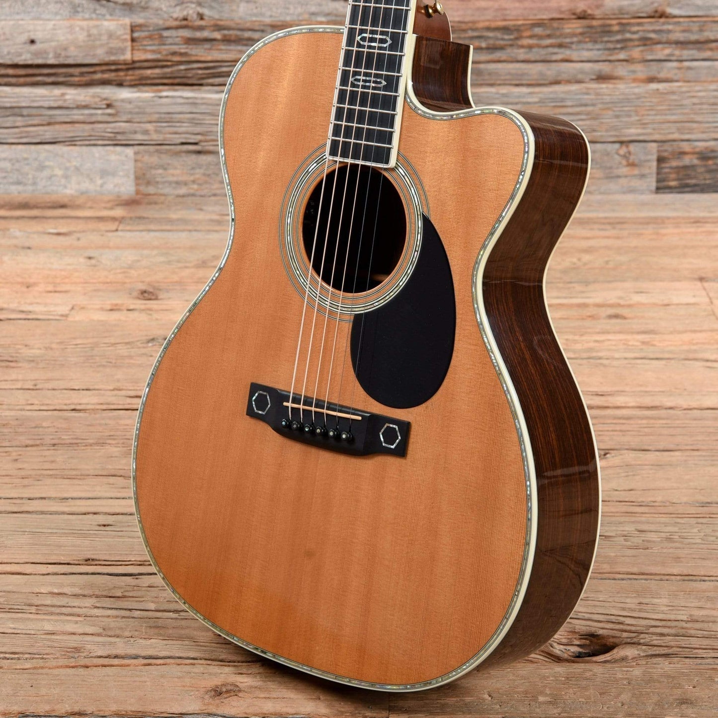 Martin OMC Aura Natural 2006 Acoustic Guitars / OM and Auditorium