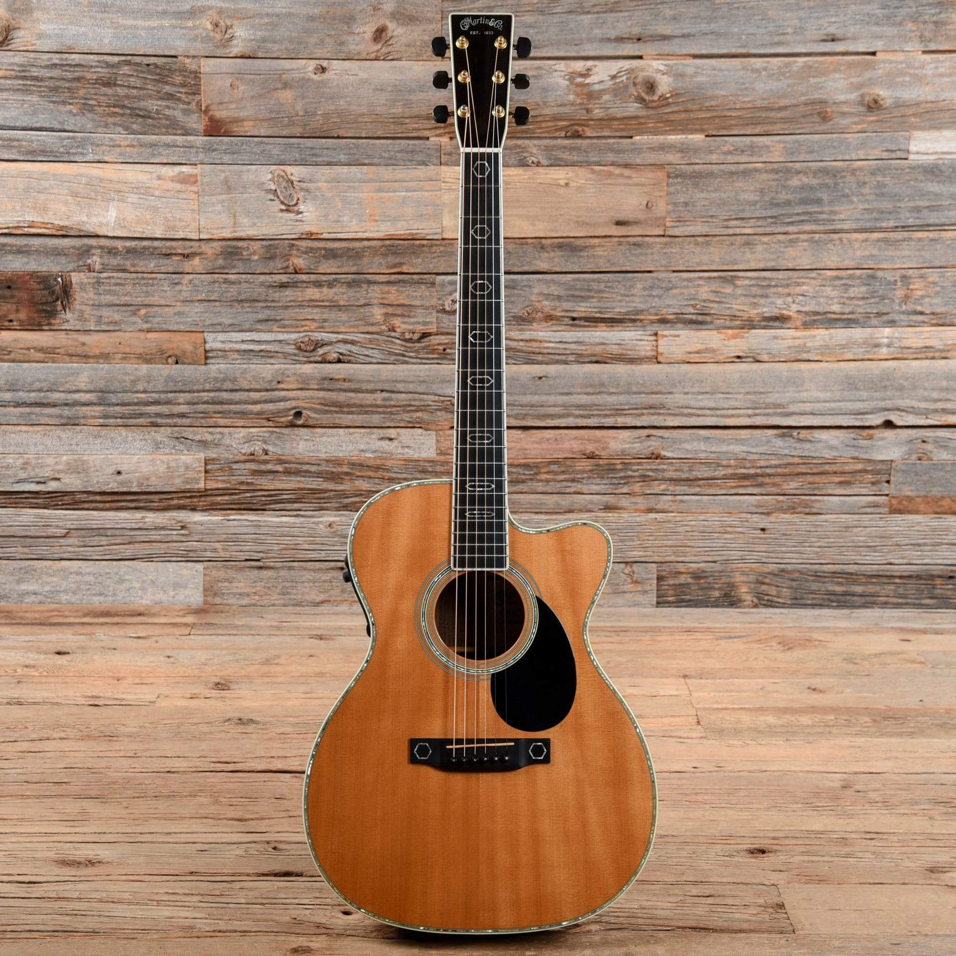 Martin OMC Aura Natural 2006 Acoustic Guitars / OM and Auditorium