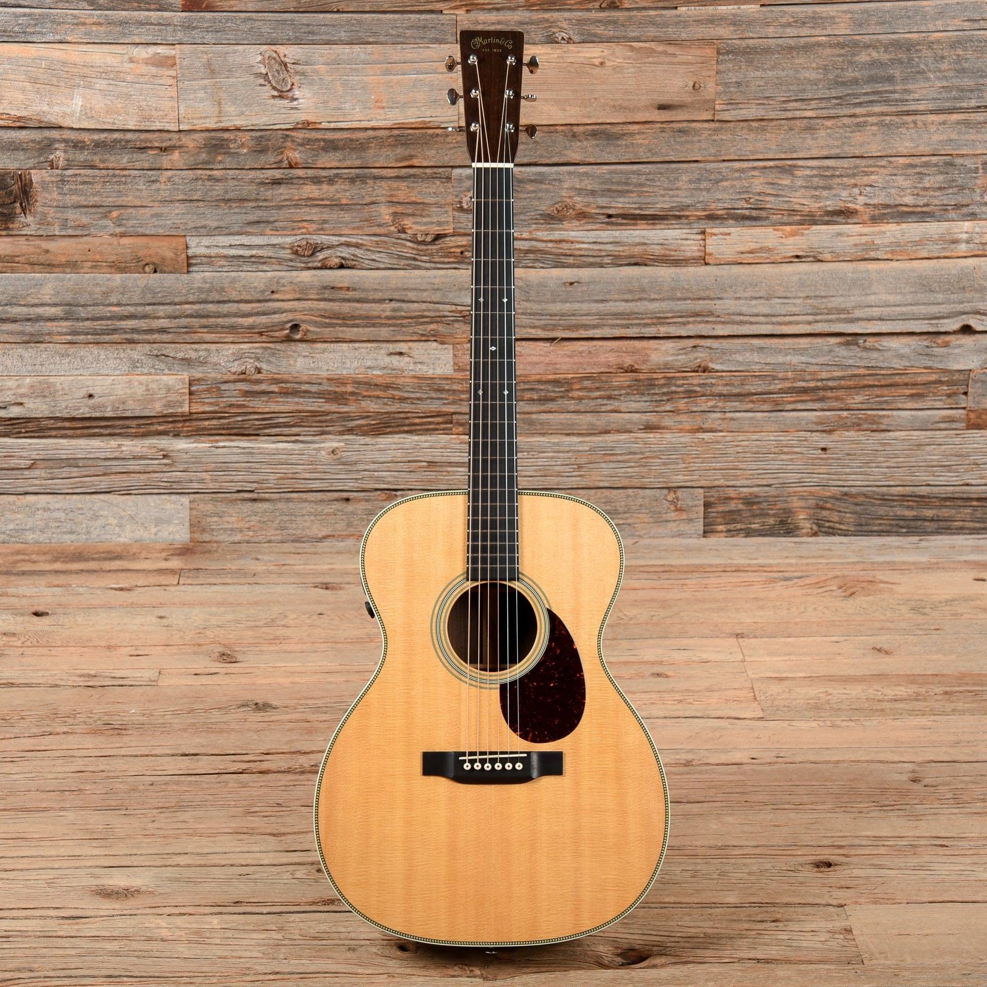 Martin Retro Series OM-28E Natural Acoustic Guitars / OM and Auditorium