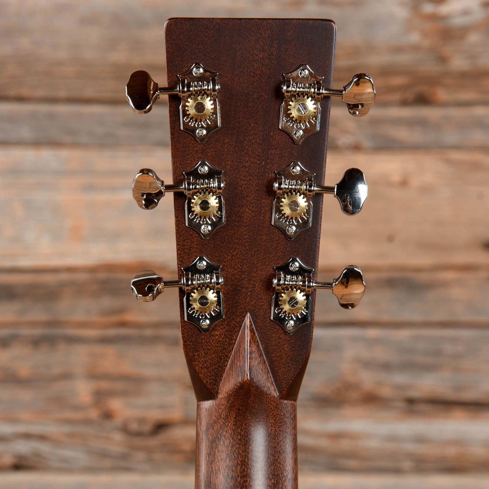 Martin Standard Series 00-28 Natural Acoustic Guitars / OM and Auditorium