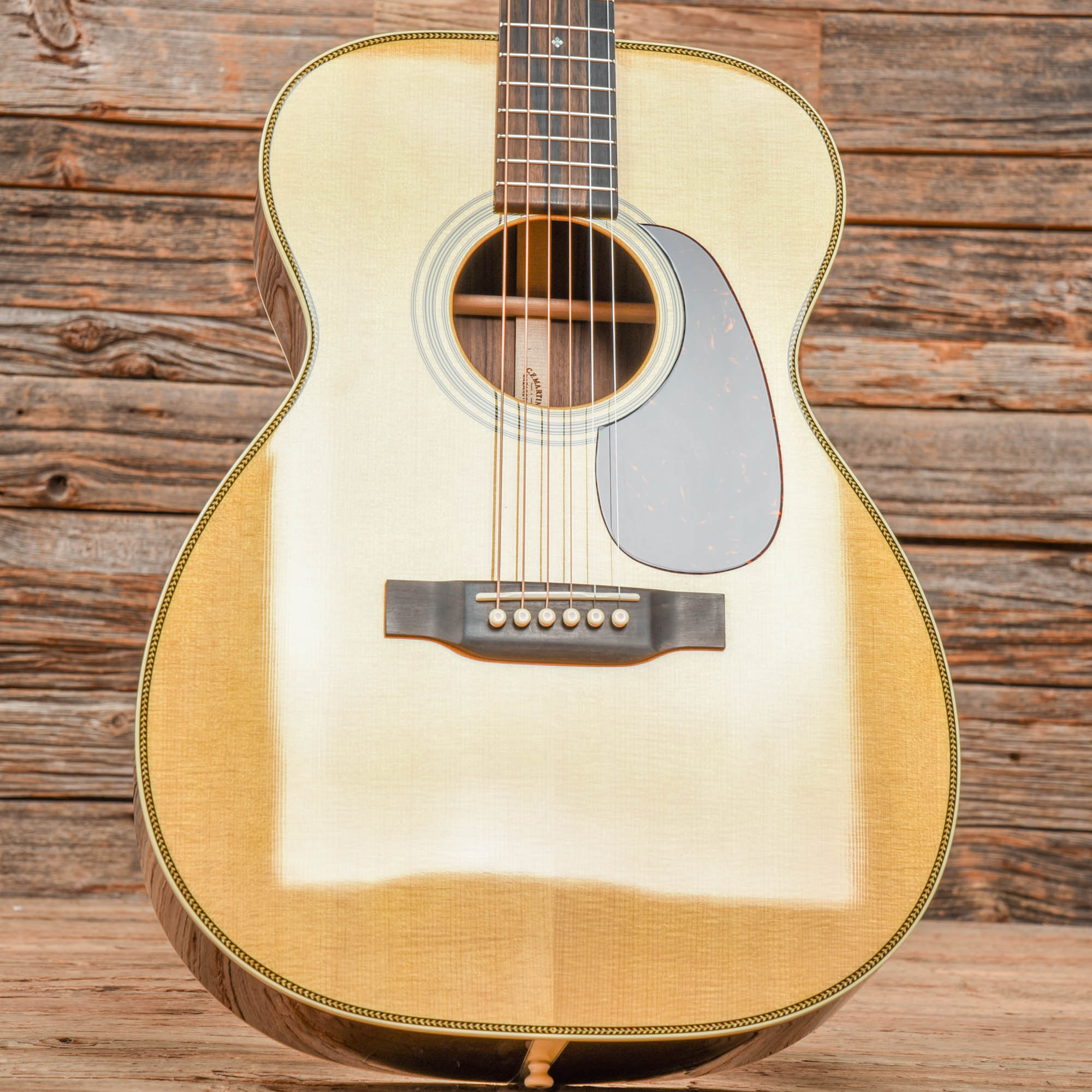 Martin Standard Series 00-28 Natural Acoustic Guitars / OM and Auditorium