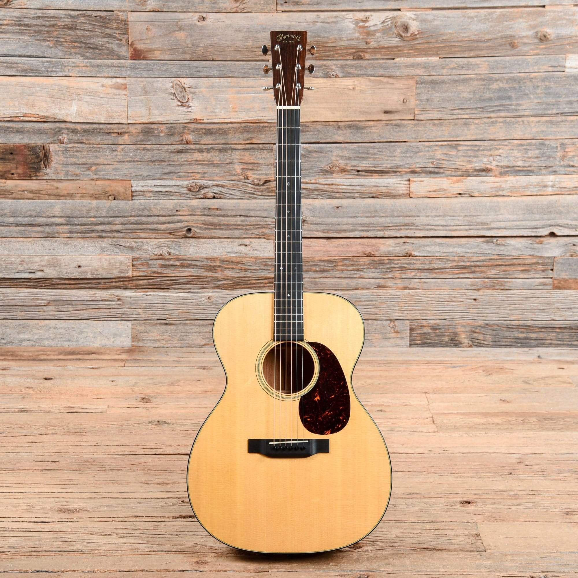 Martin Standard Series 000-18 Natural 2015 Acoustic Guitars / OM and Auditorium