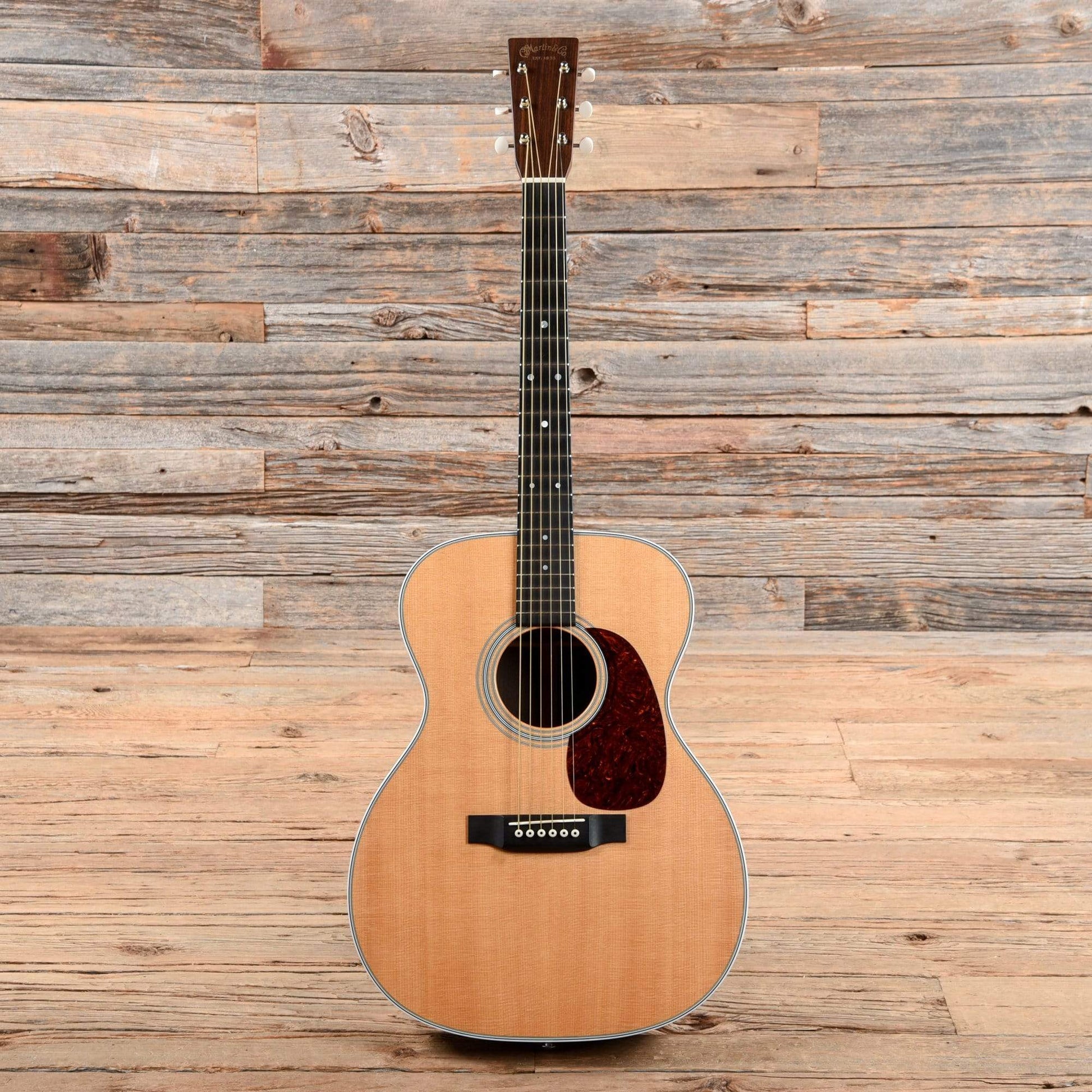 Martin Standard Series 000-28 Natural 2015 Acoustic Guitars / OM and Auditorium