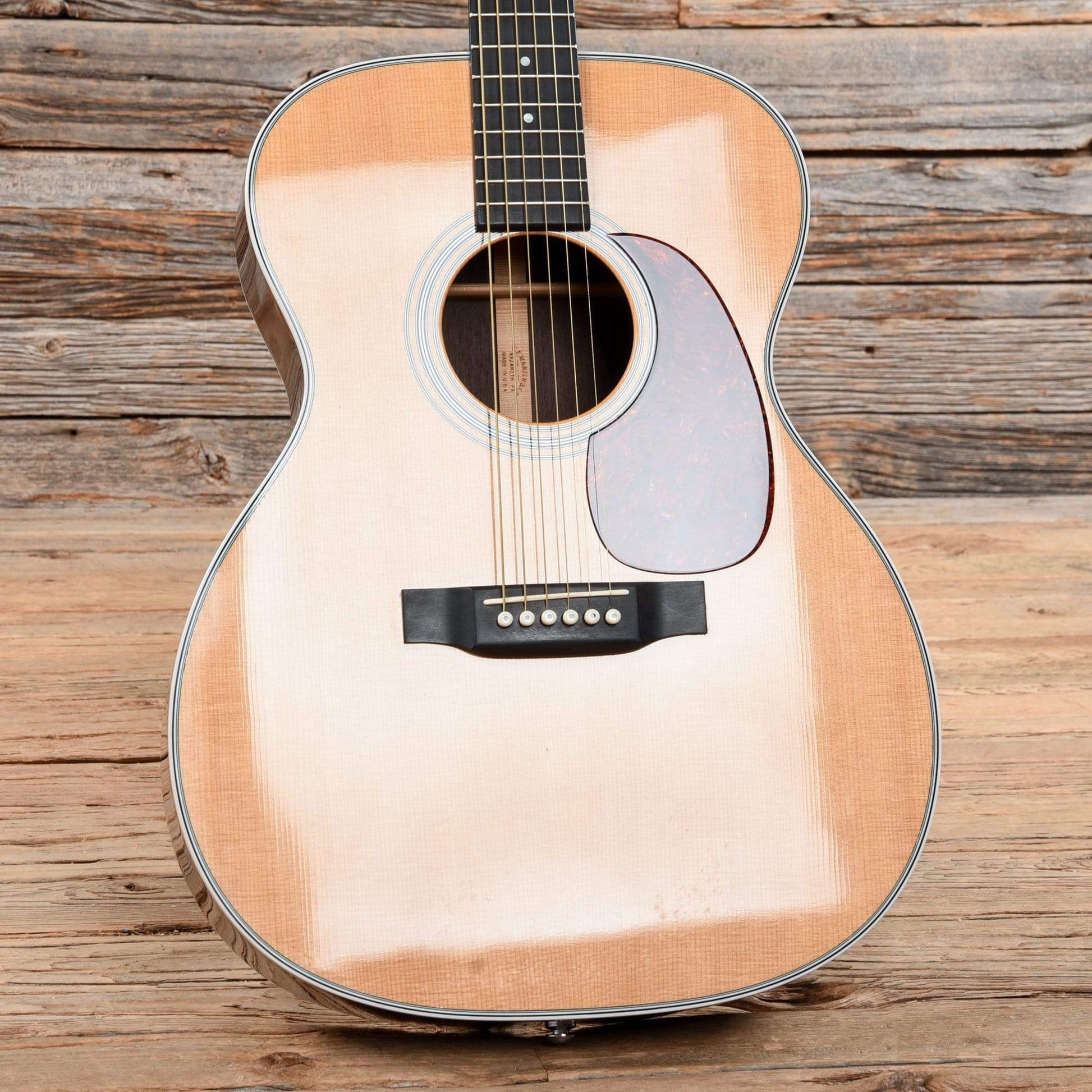 Martin Standard Series 000-28 Natural 2015 Acoustic Guitars / OM and Auditorium