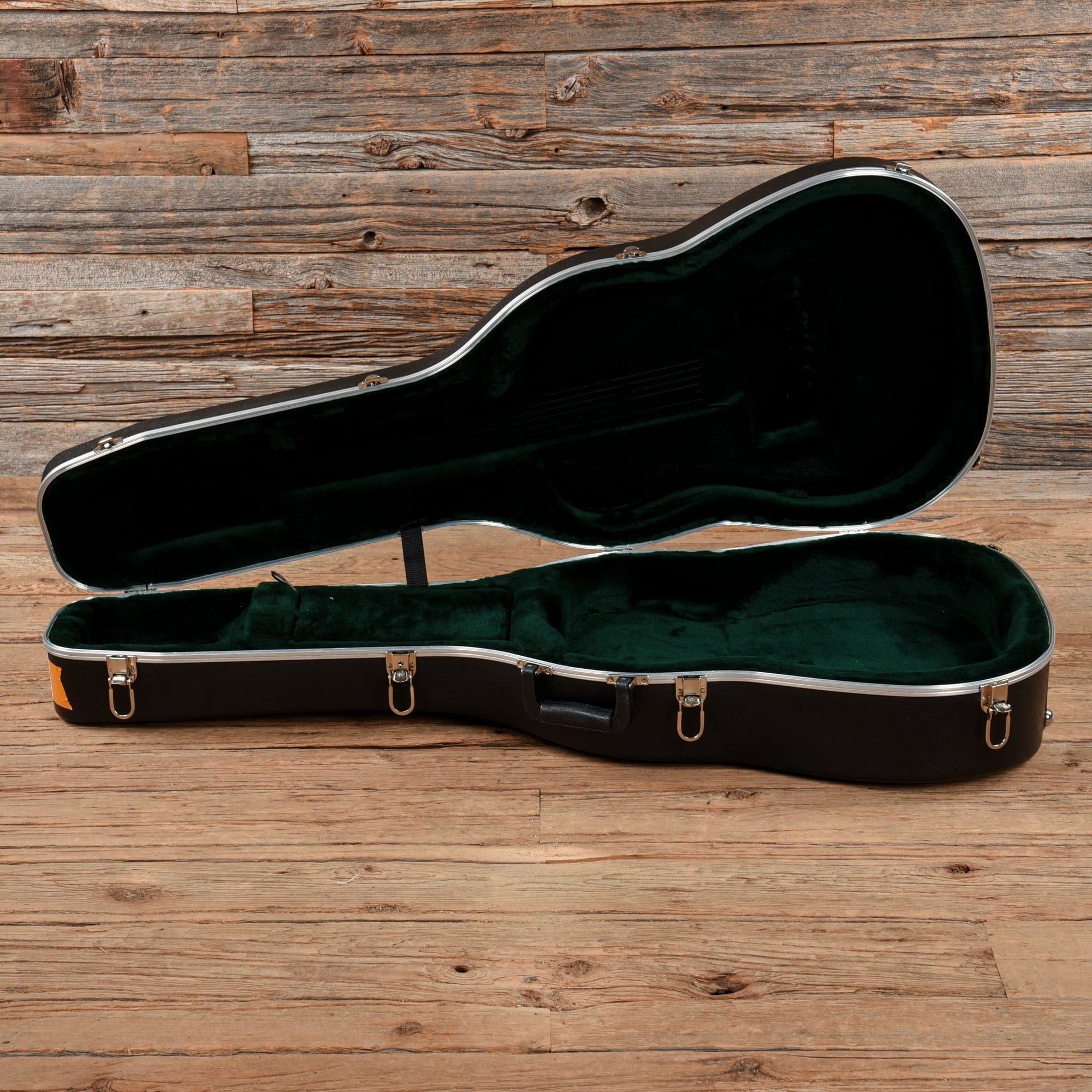 Martin Standard Series 000-28 Natural Acoustic Guitars / OM and Auditorium