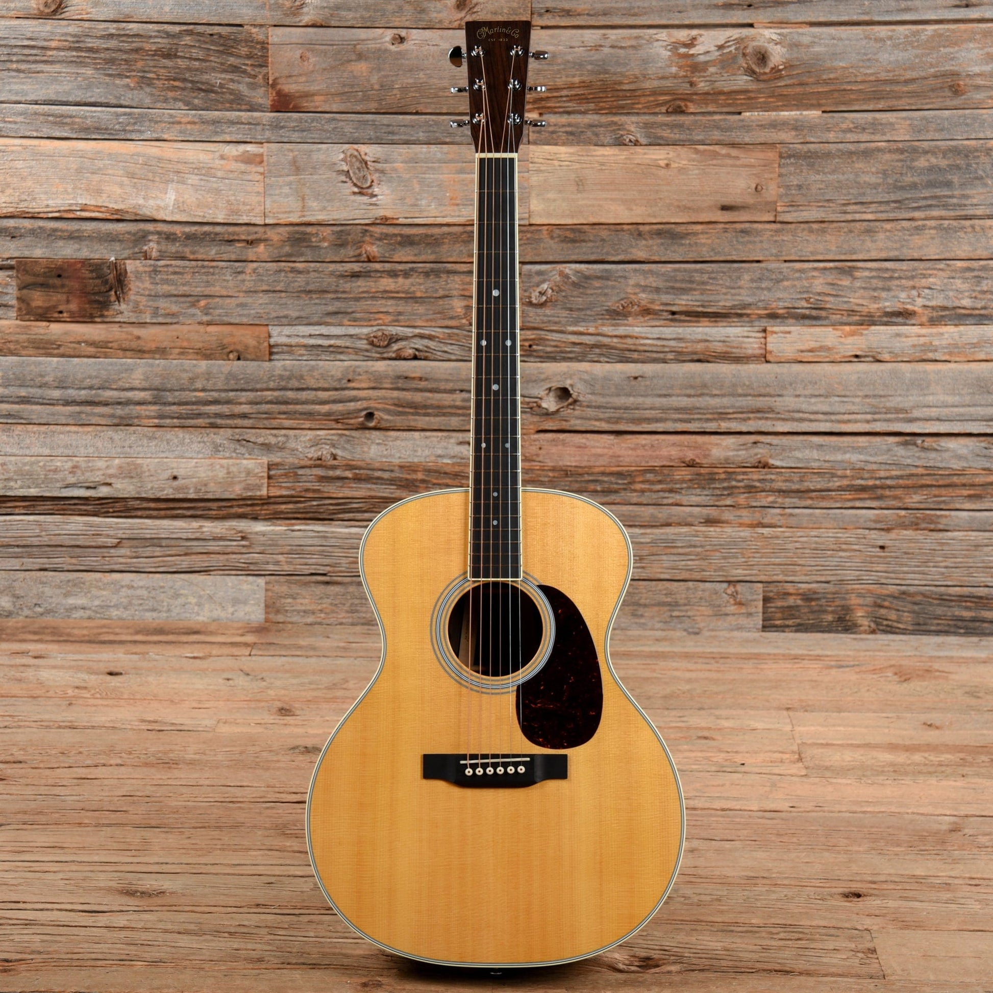 Martin Standard Series GP-35E Grand Performance Natural 2018 Acoustic Guitars / OM and Auditorium