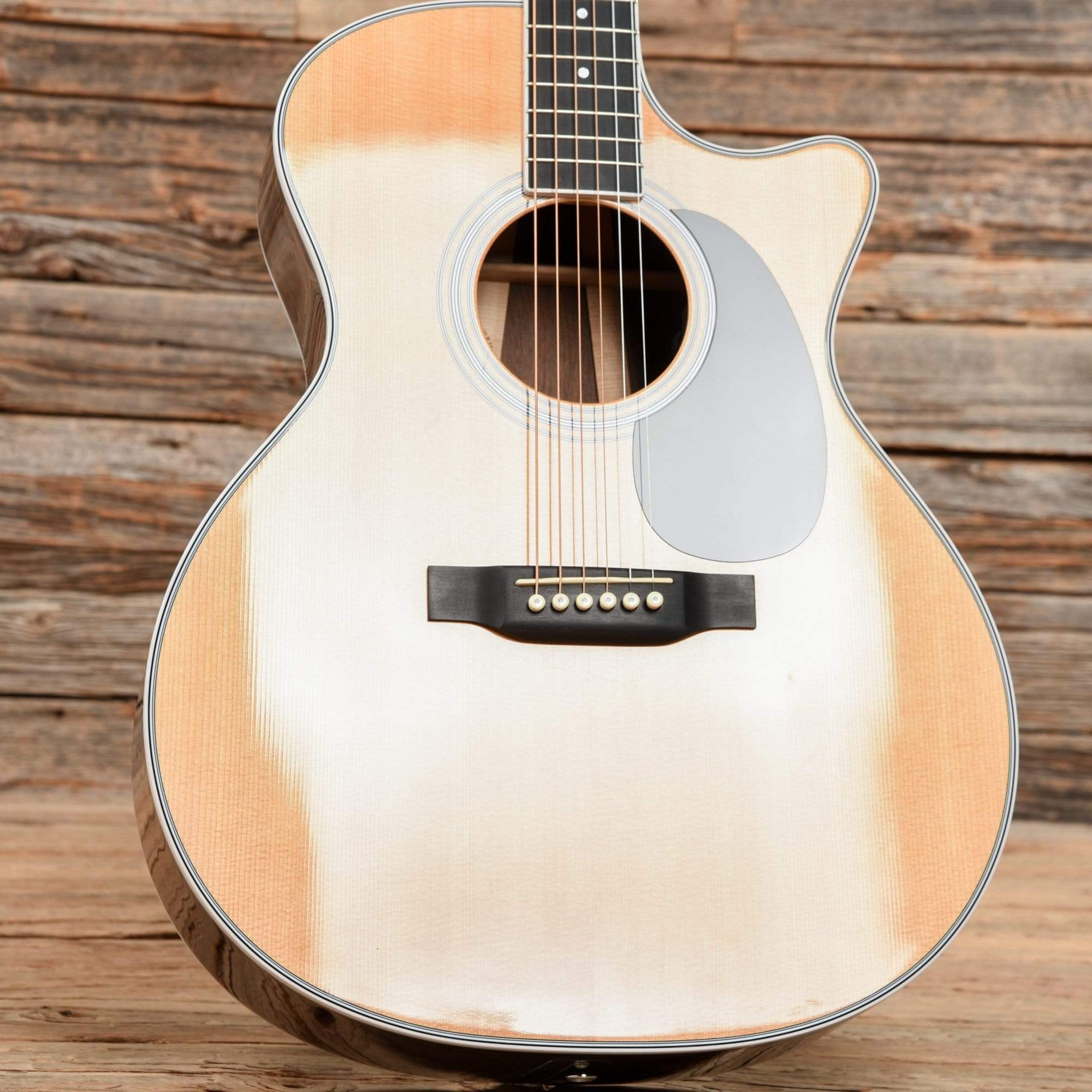Martin Standard Series GPC-35E Grand Performance Natural 2015 Acoustic Guitars / OM and Auditorium