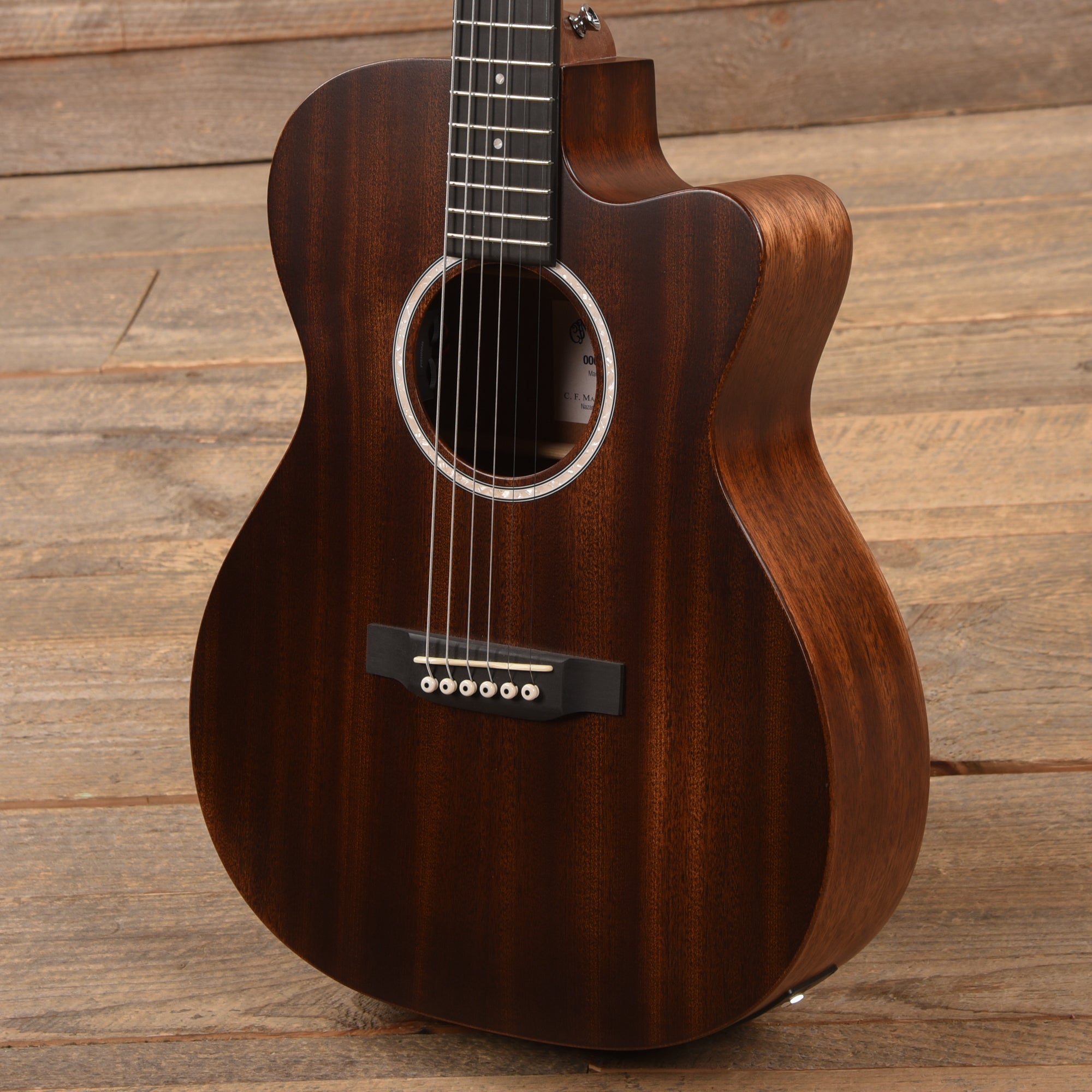 Martin 000CJR-10E StreetMaster Natural Bass Guitars / Acoustic Bass Guitars