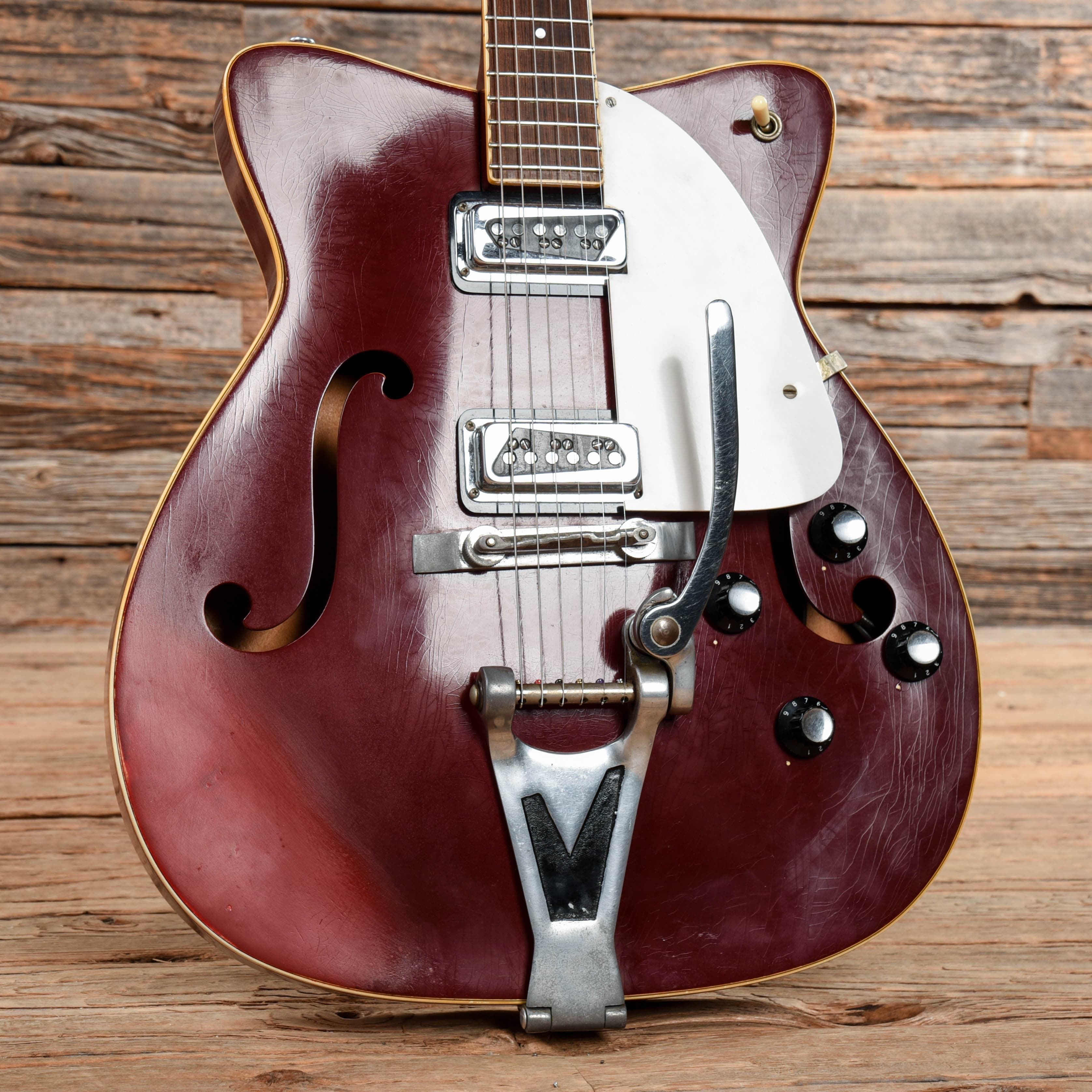 Martin GT-75 Burgundy 1966 Electric Guitars / Hollow Body
