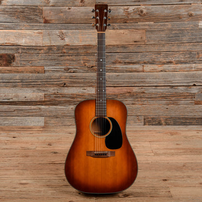 Martin D-18 Sunburst 1977