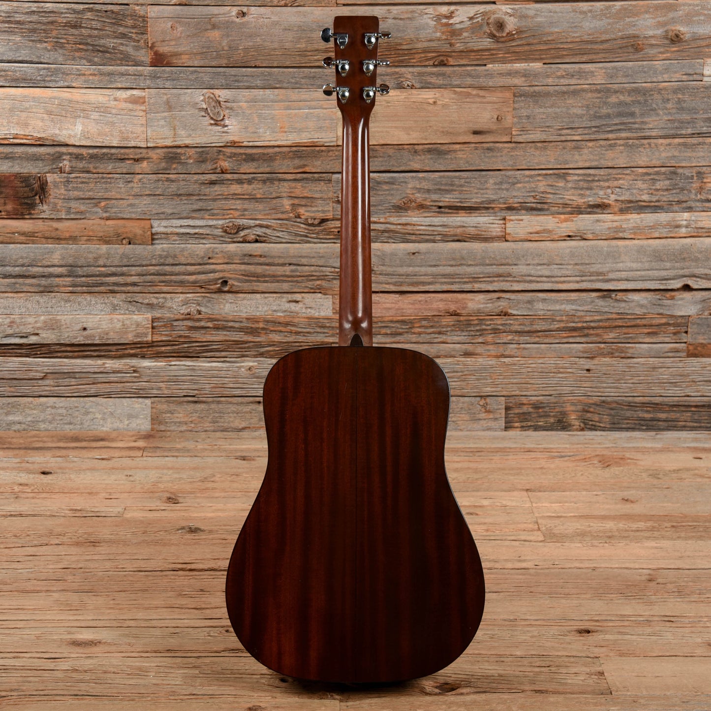 Martin D-18 Sunburst 1977