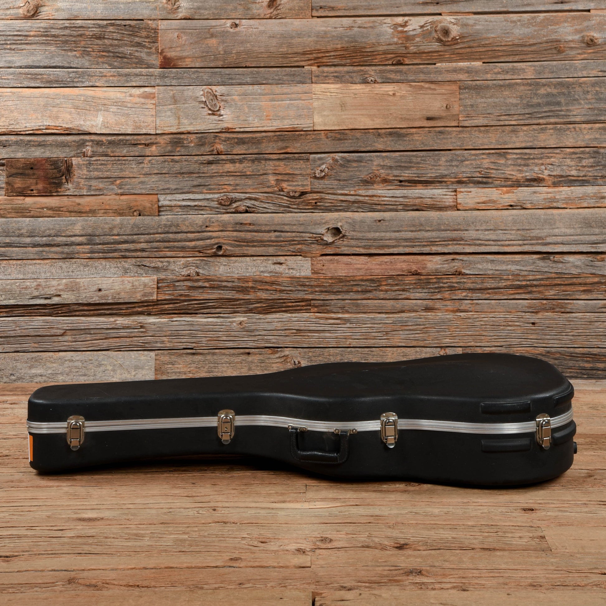 Martin D-18 Sunburst 1977