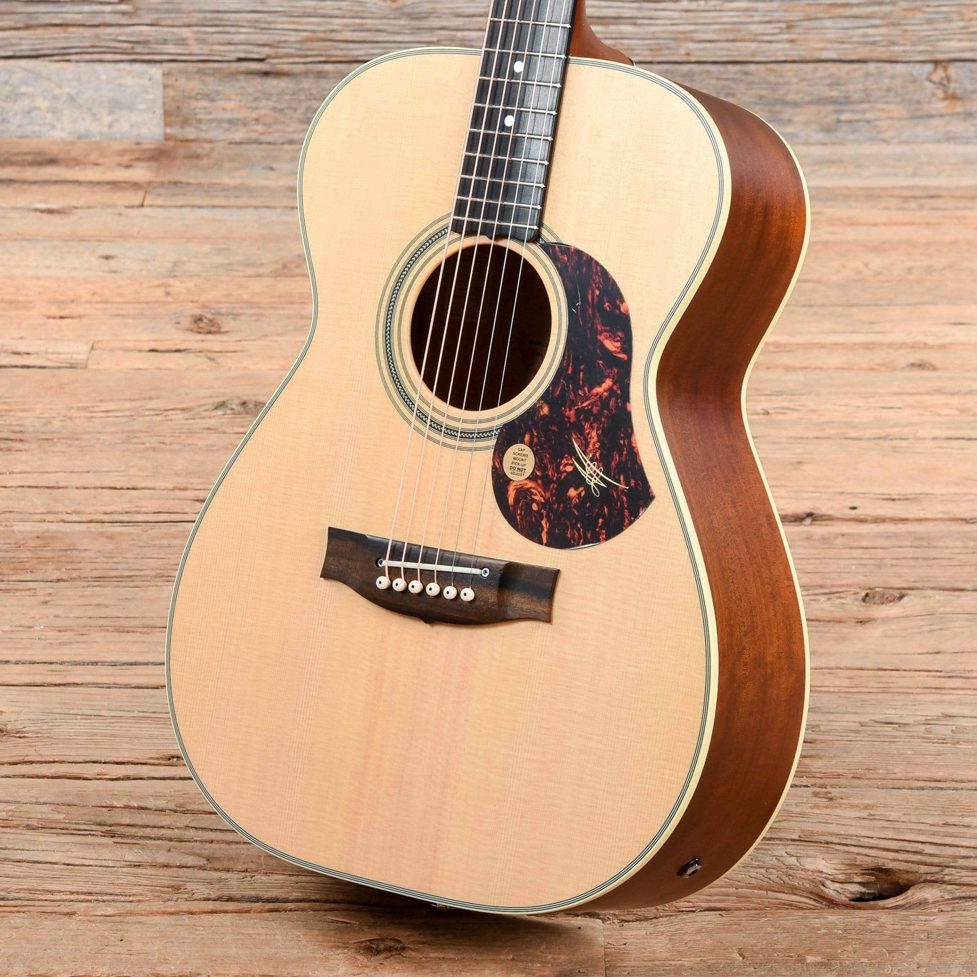 Maton EBG808TE Tommy Emmanuel Honey Stain Satin Acoustic Guitars / Concert