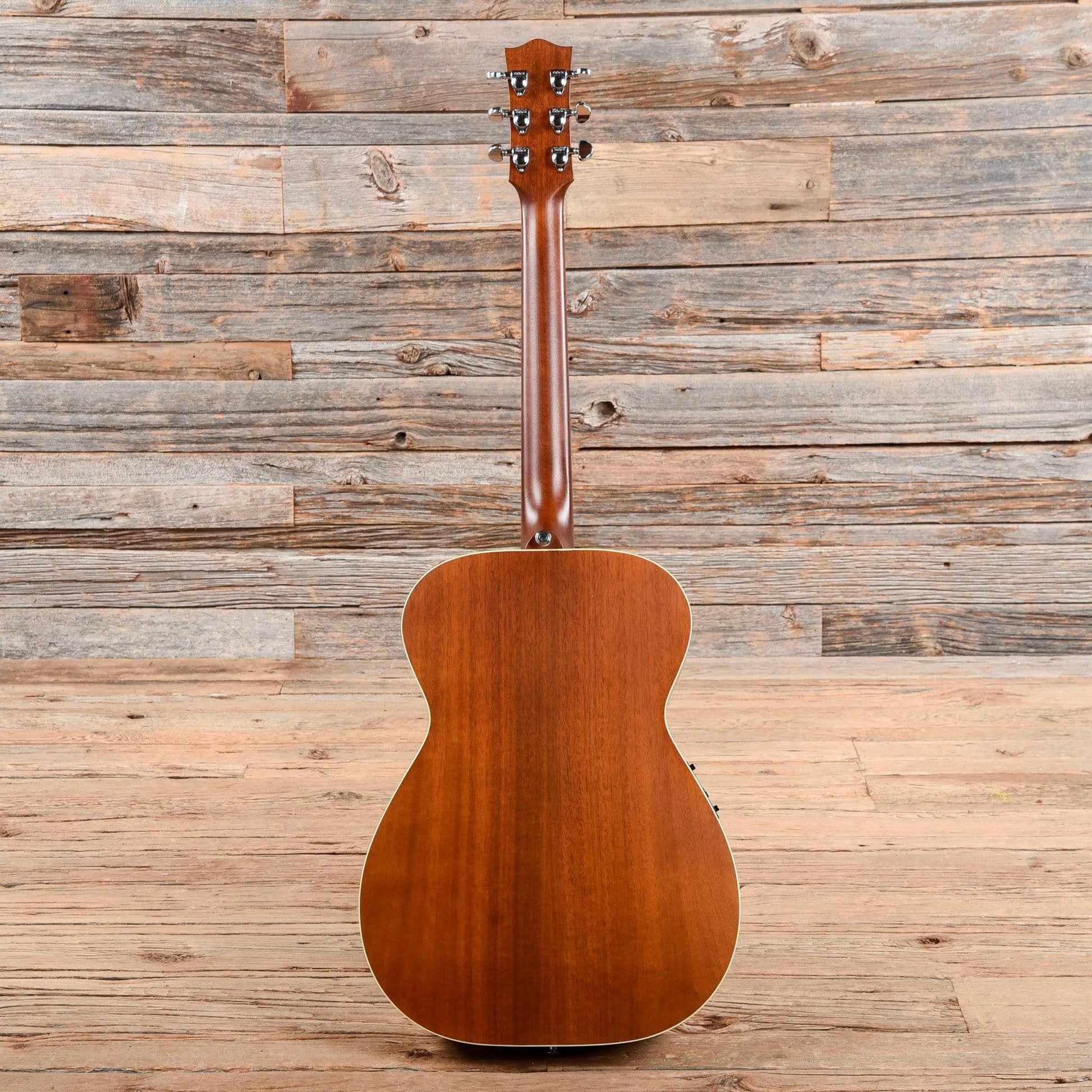 Maton EBG808TE Tommy Emmanuel Honey Stain Satin Acoustic Guitars / Concert