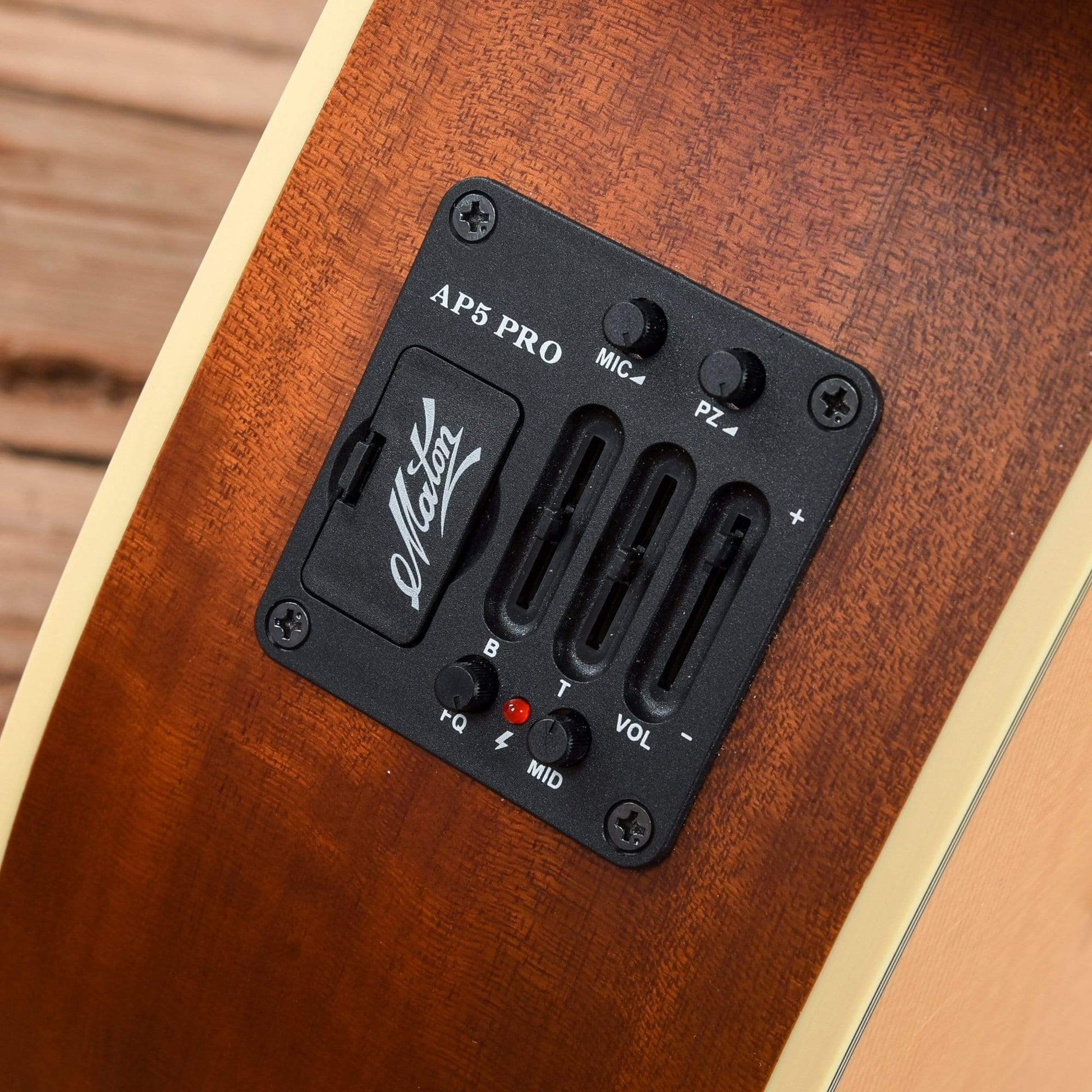 Maton EBG808TE Tommy Emmanuel Honey Stain Satin Acoustic Guitars / Concert