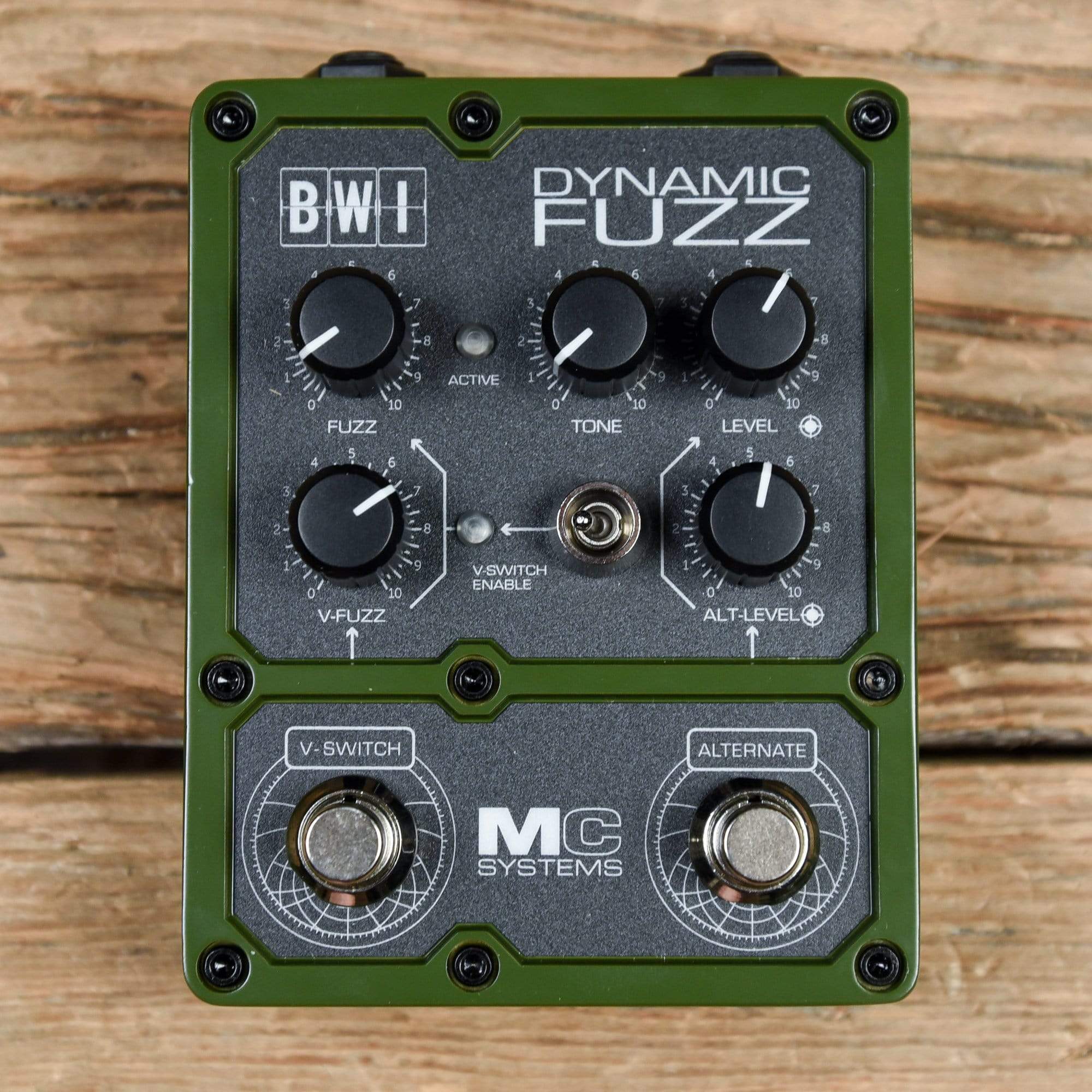 MC Systems BWI Dynamic Fuzz Effects and Pedals / Fuzz