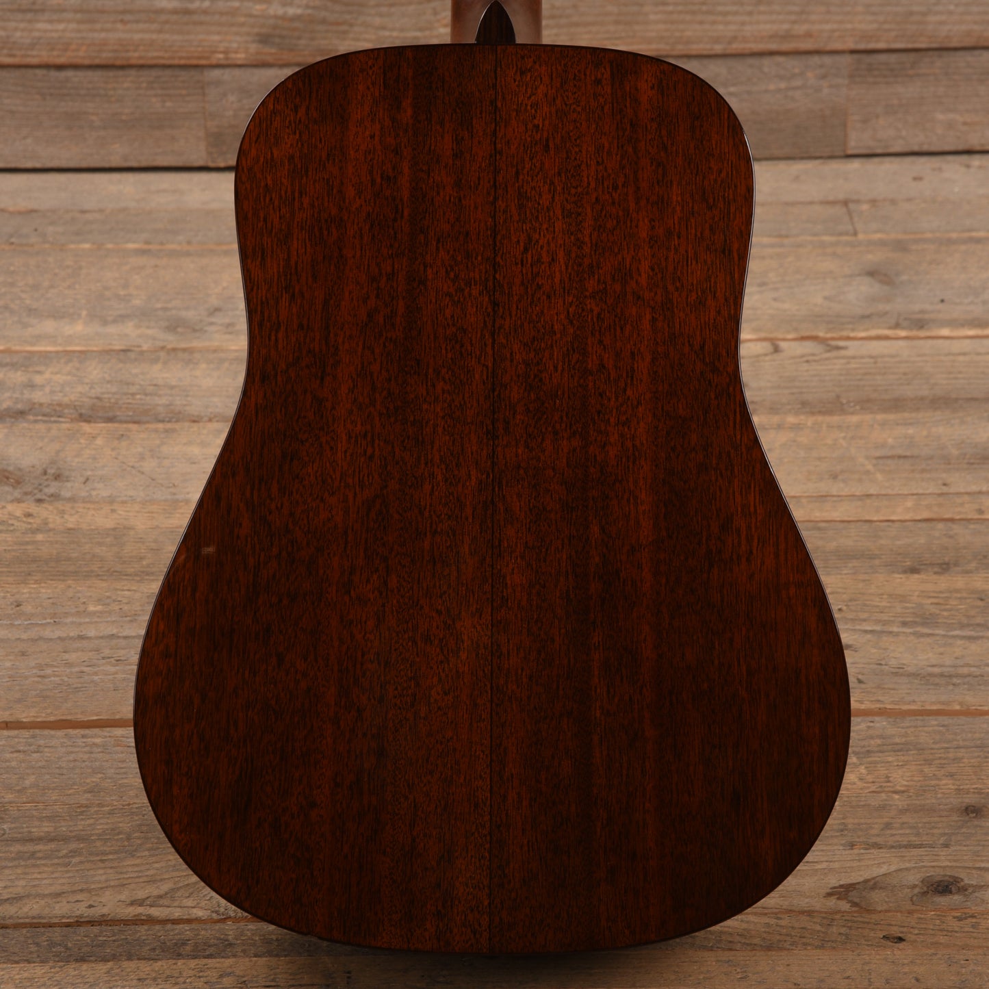 Martin D-18 Modern Deluxe