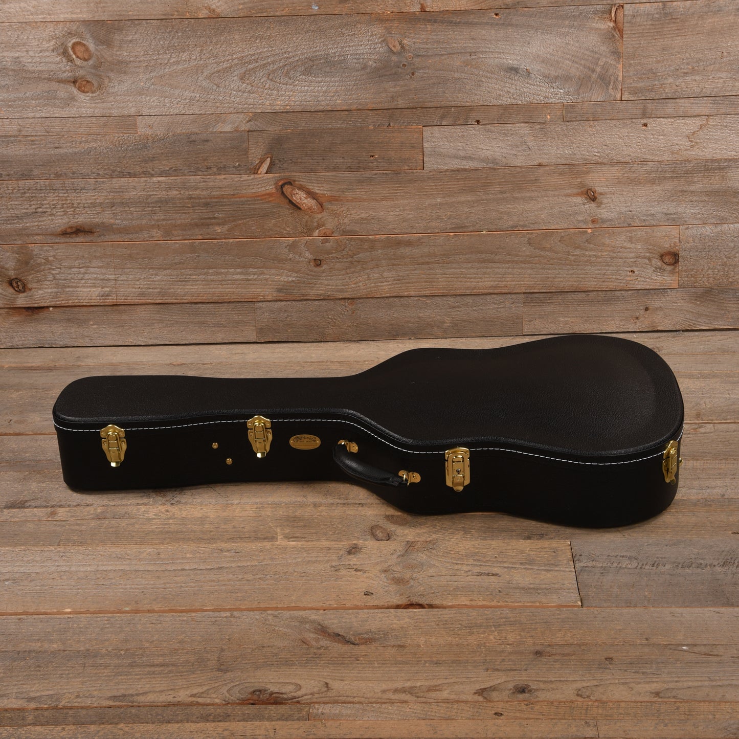 Martin D-18 Modern Deluxe