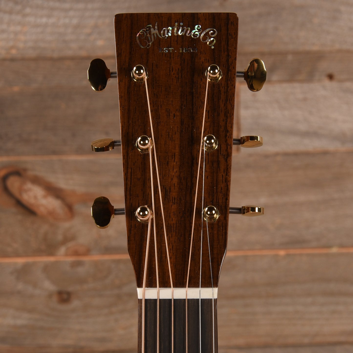 Martin D-18 Modern Deluxe