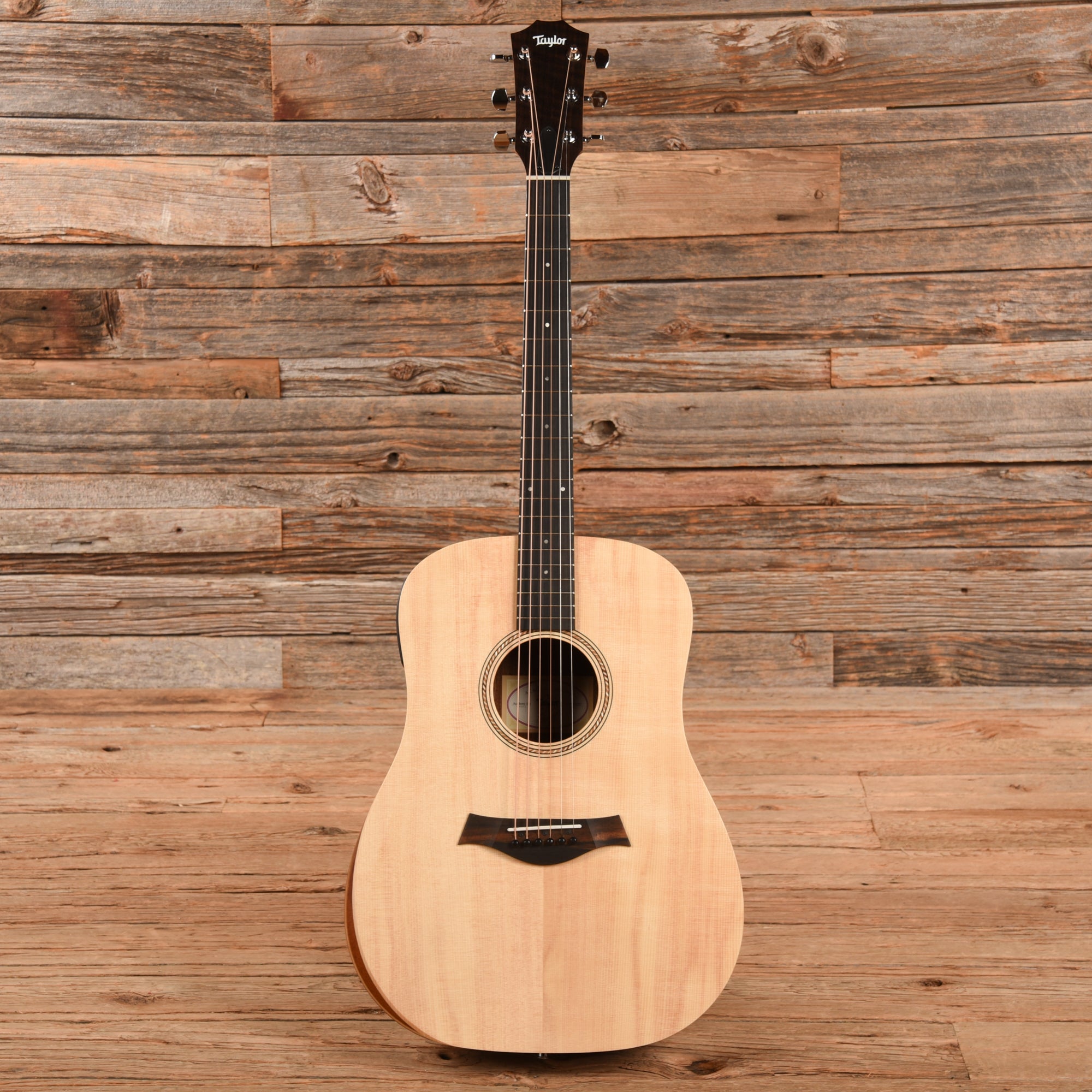 Taylor Academy 10e Dreadnought Sitka/Sapele Maple Neck ES-B