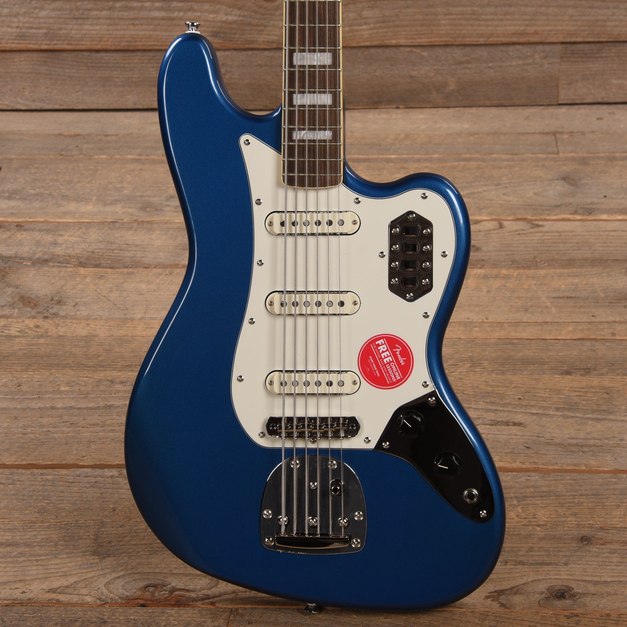 Squier Classic Vibe Bass VI Lake Placid Blue w/Matching Headcap & 3-Ply Parchment Pickguard