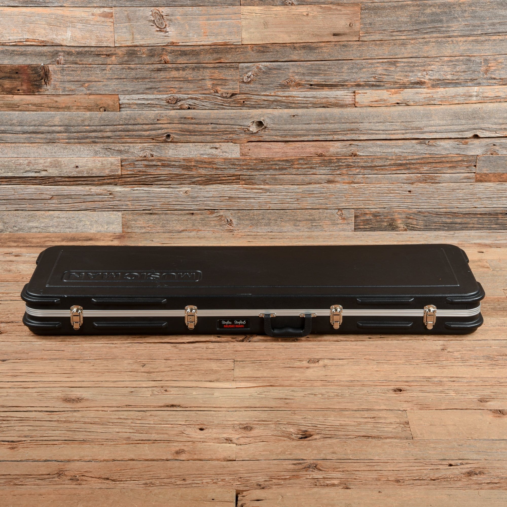 Music Man StingRay 5 HH Ivory White w/Gold Hardware 2010 Bass Guitars / 5-String or More