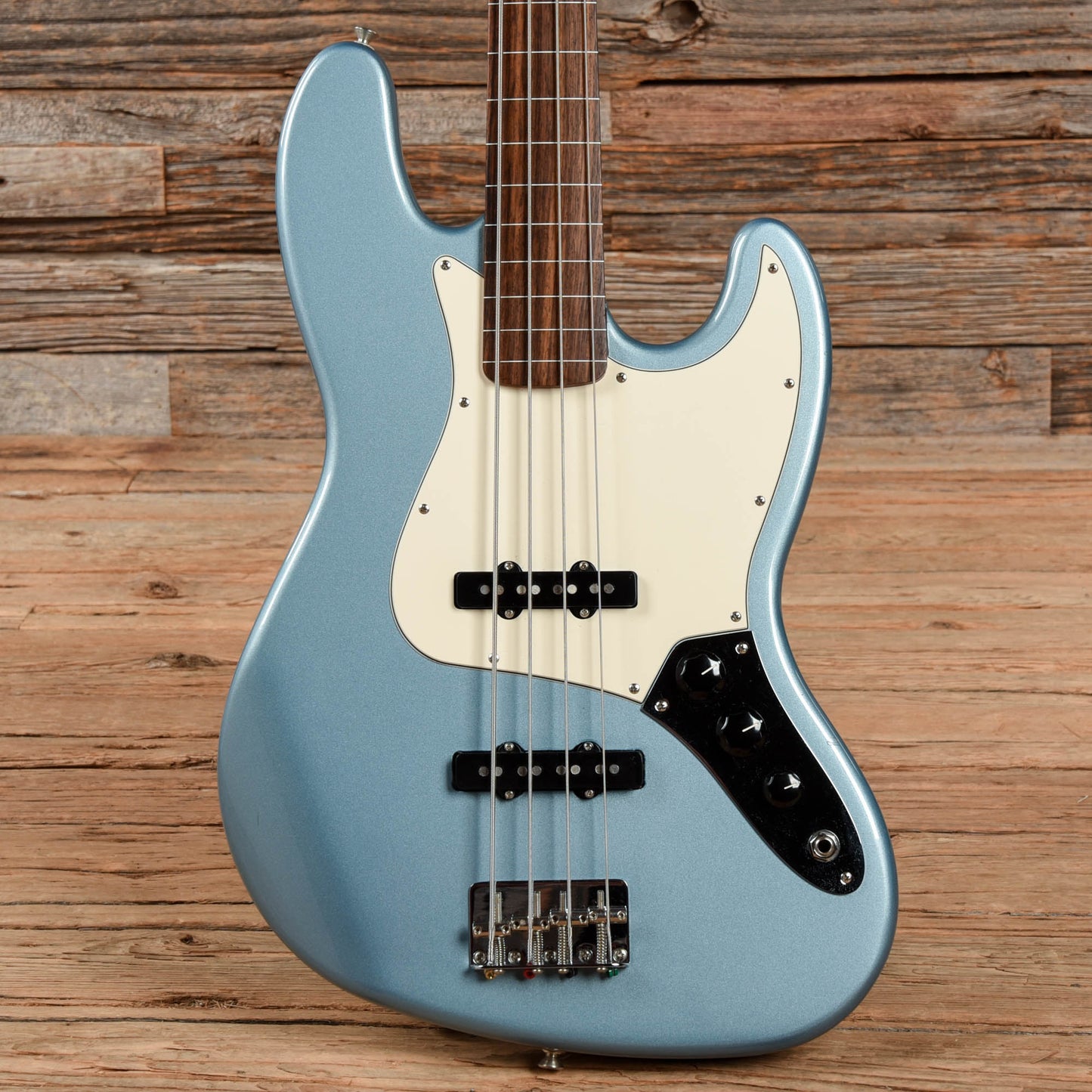 Fender Standard Fretless Jazz Bass Blue Agave 2002
