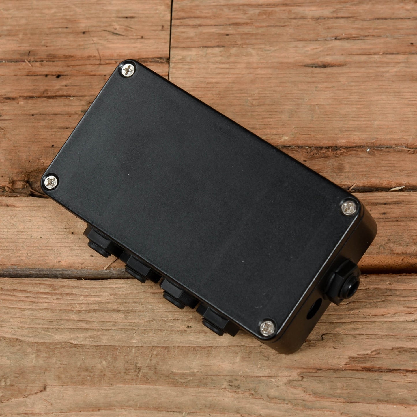 One Control Black Loop