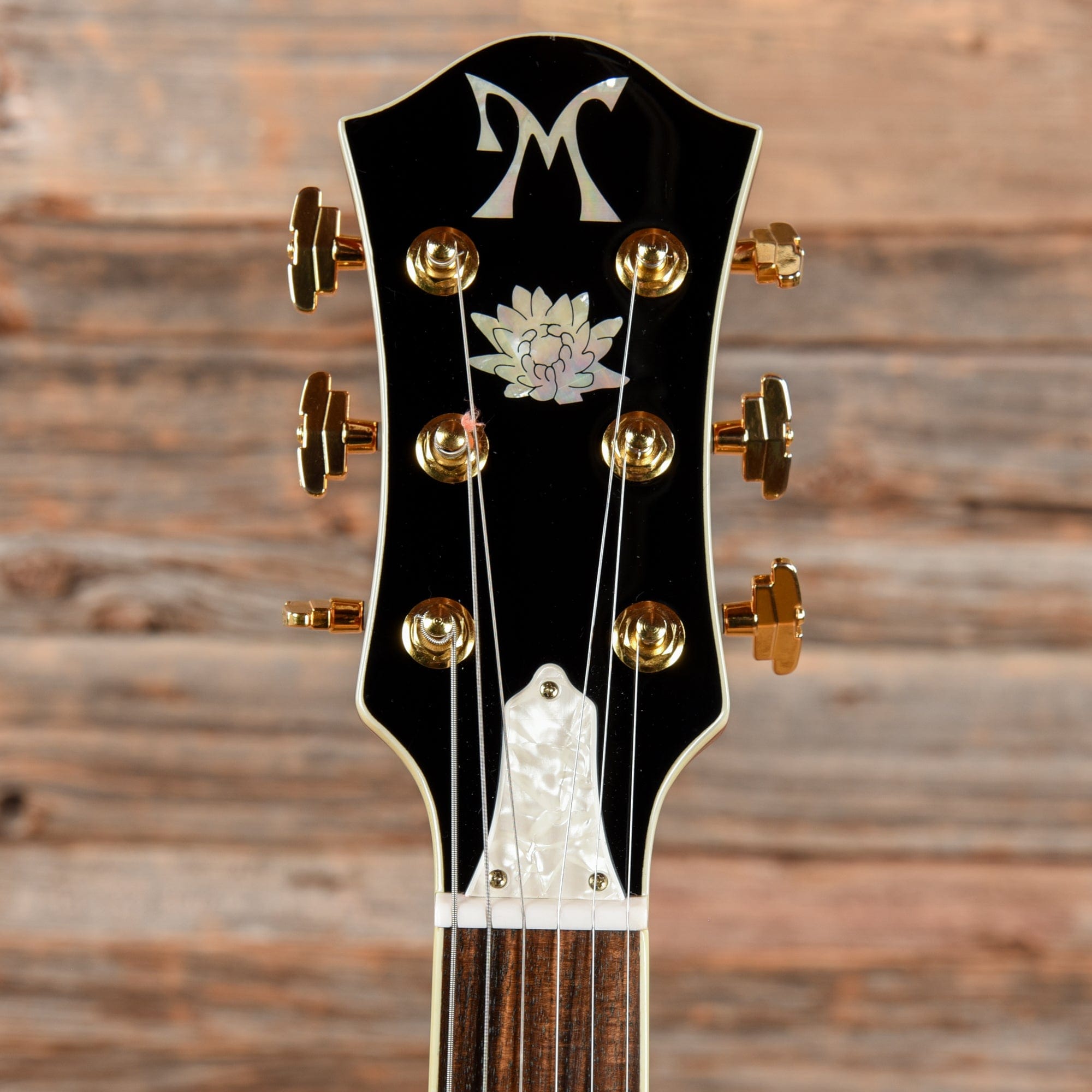 Minarik Lotus Lotus Orange Burst – Chicago Music Exchange