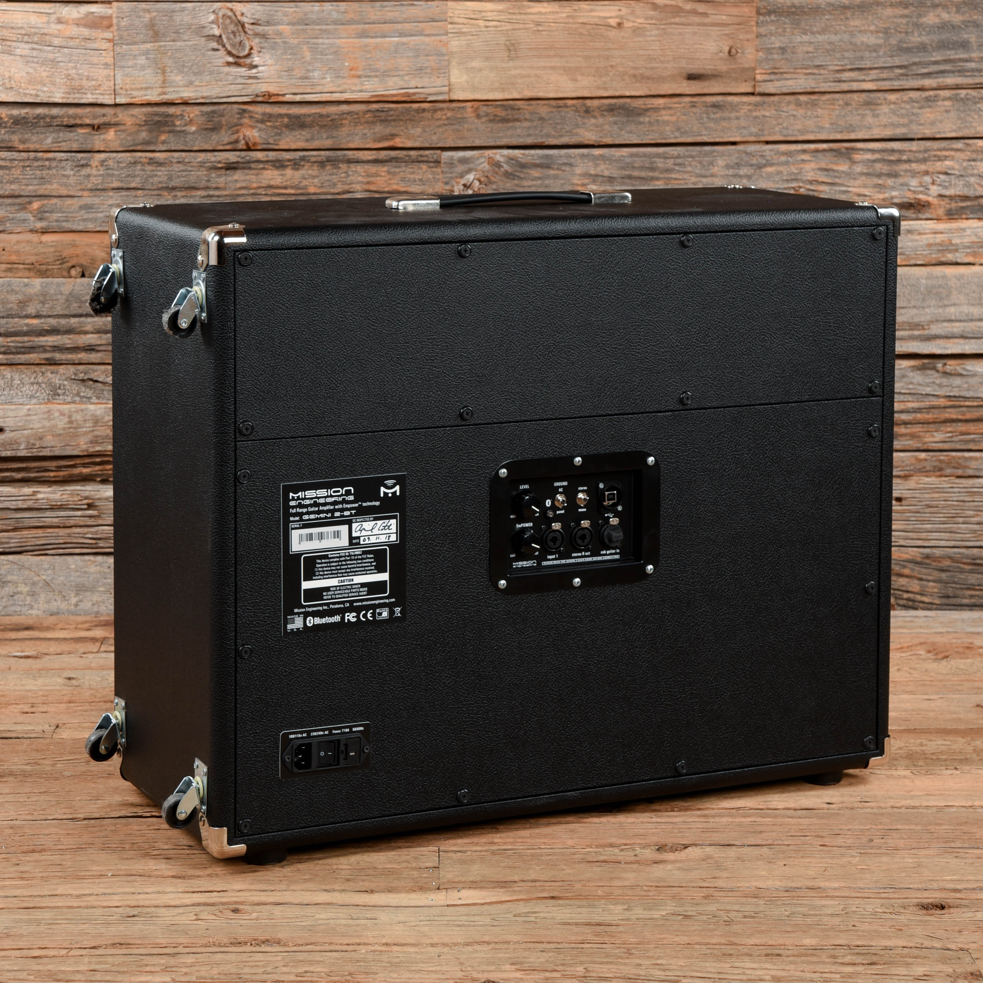 Mission Engineering Gemini 2-BT Powered Cabinet Amps / Guitar Cabinets