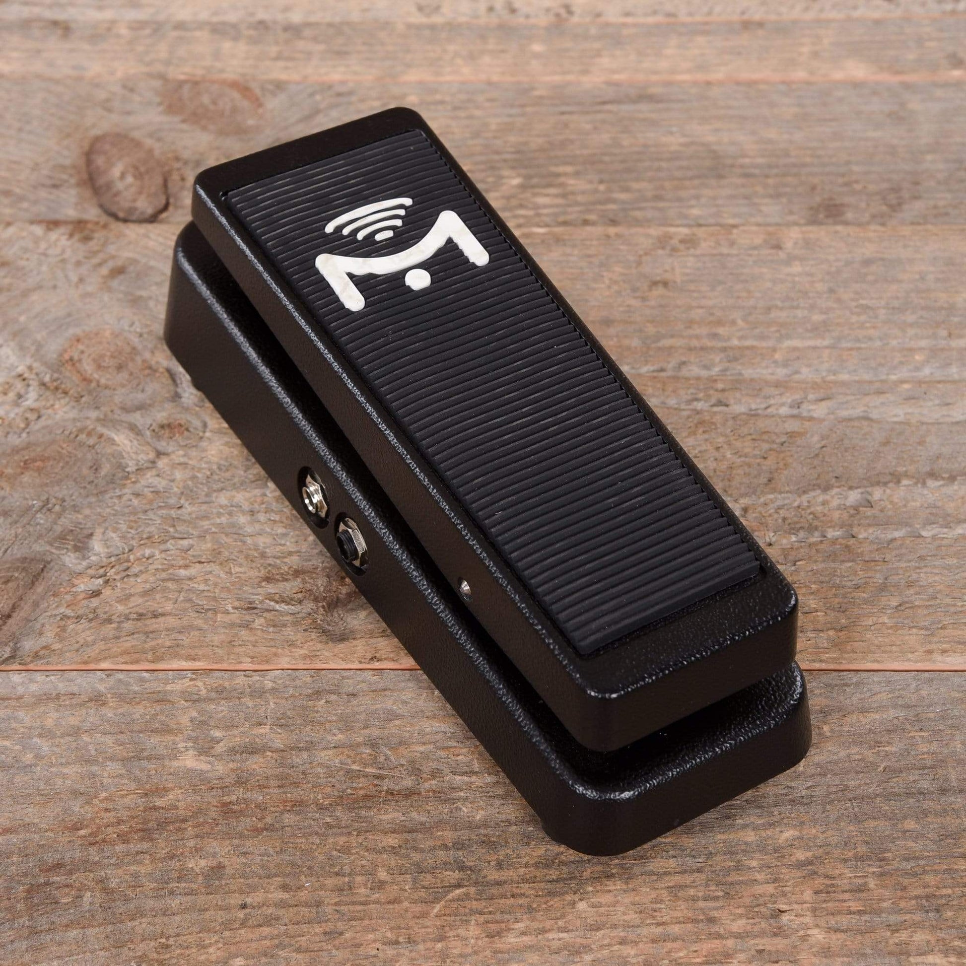 strymon expression pedal Mission Engineering EP-25K Expression Pedal (for Strymon, TC, etc) Black