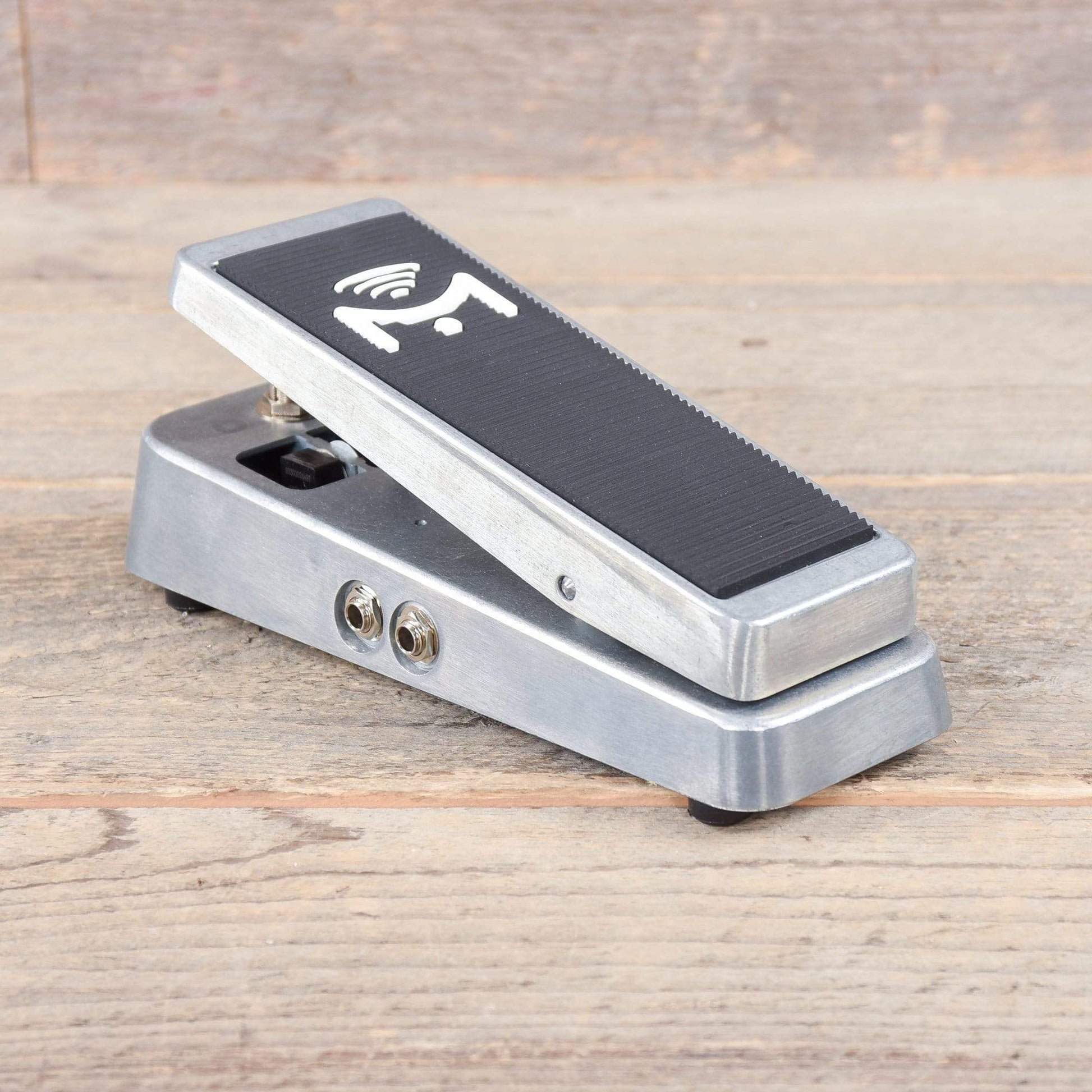 Mission Engineering VM-1 Volume Pedal w/Mute & Tuner Out Metal
